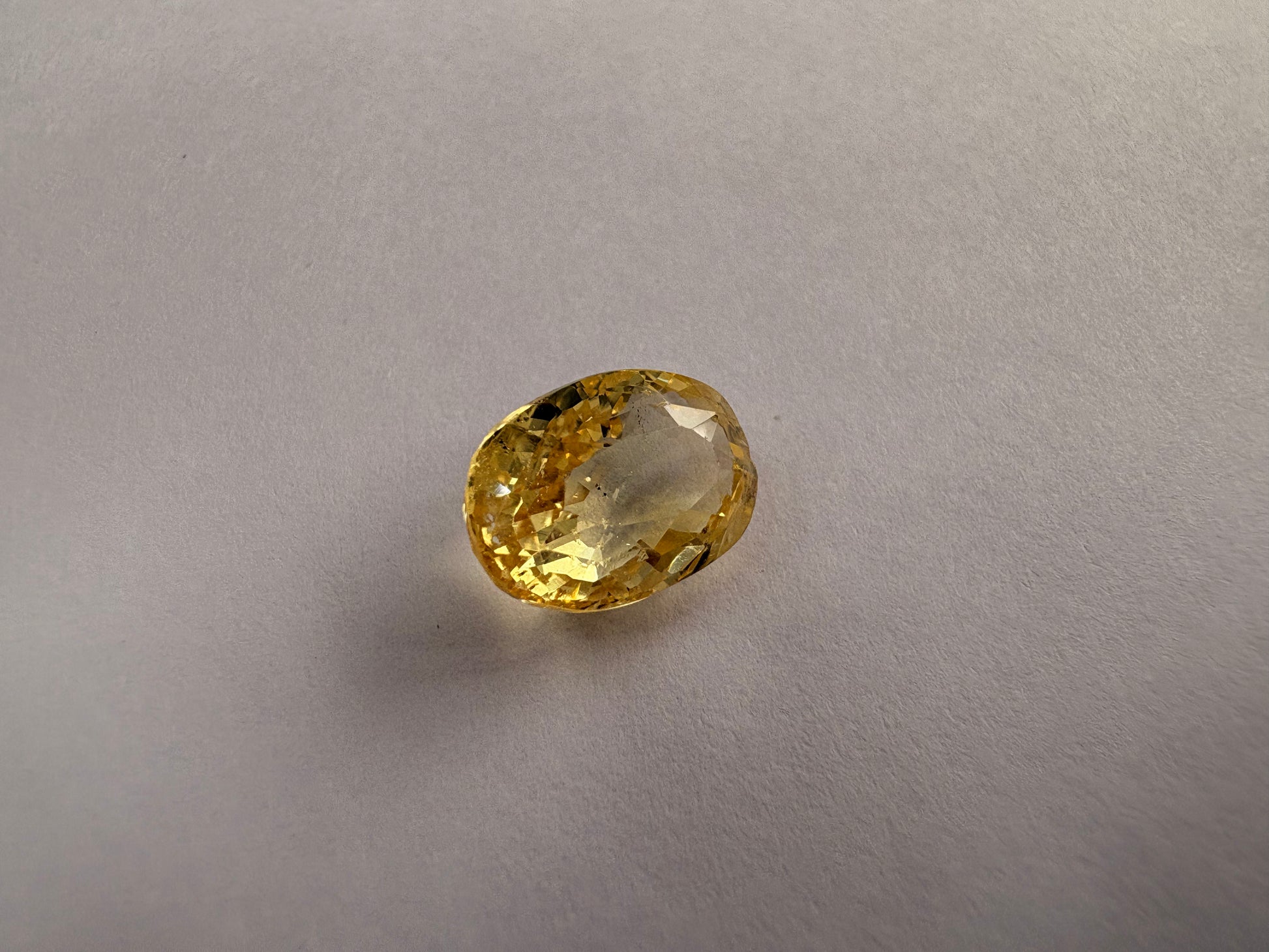 Yellow Sapphire 5.25 carat YSR-105 alternate face-up view