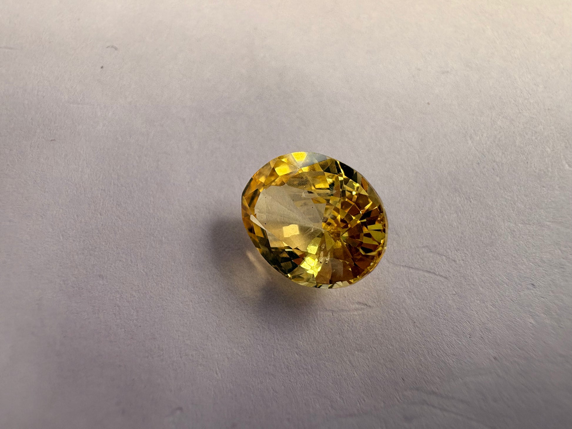 Yellow Sapphire 3.15 carat YSR-118 angled view