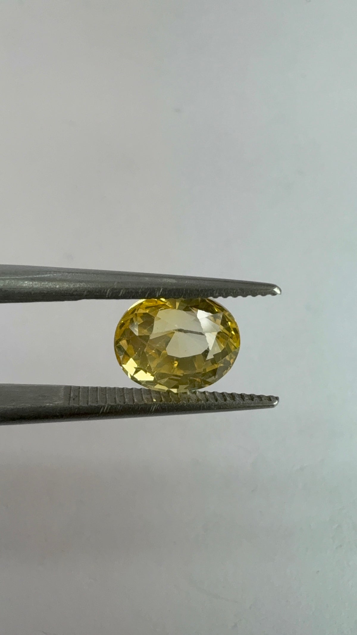 Yellow Sapphire 2.92 carat YSR-120 front view
