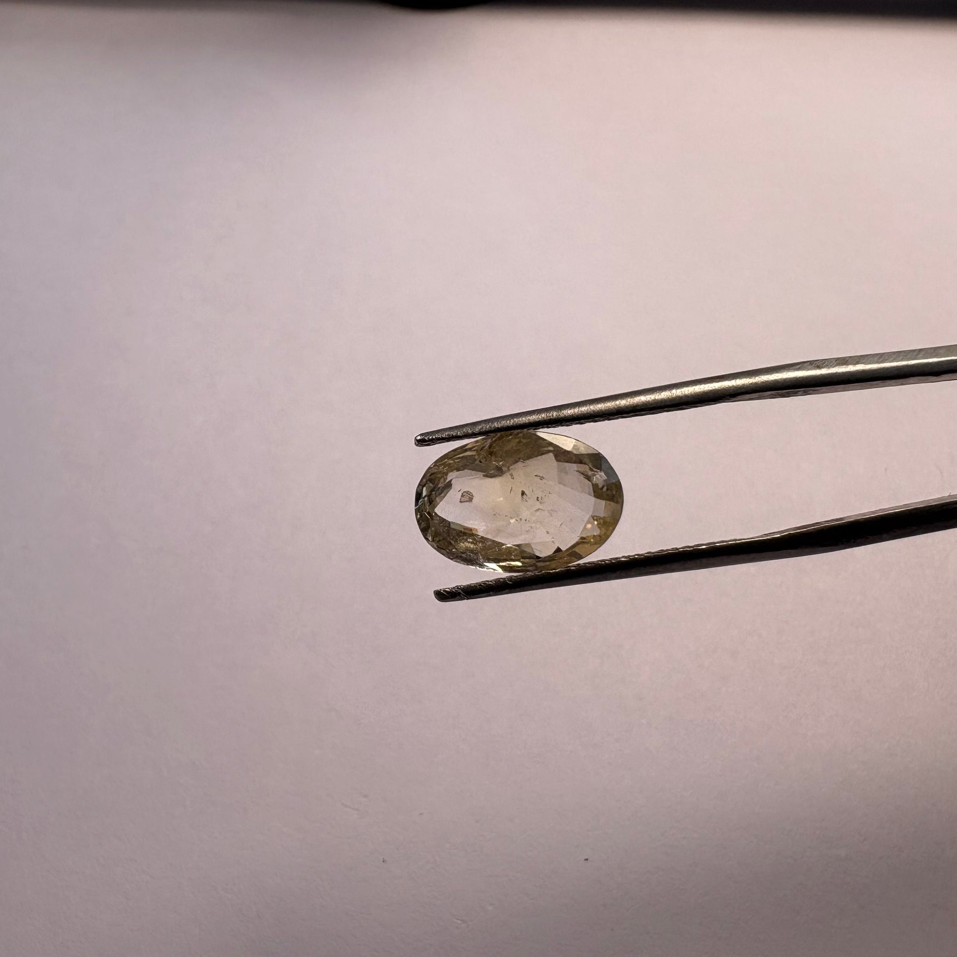 Yellow Sapphire 4.03 carat YSR-122 front view