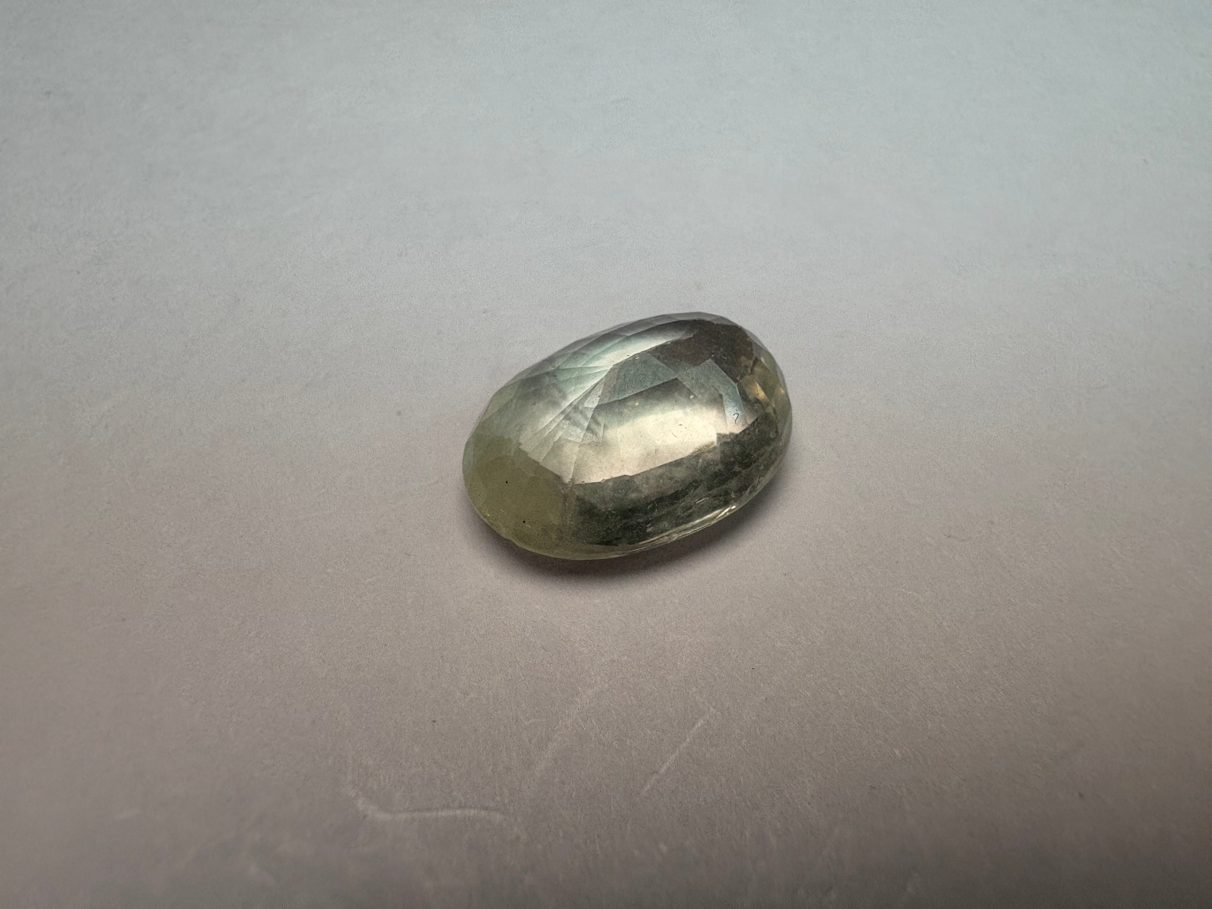 Yellow Sapphire 7.84 carat YSR-124 close view