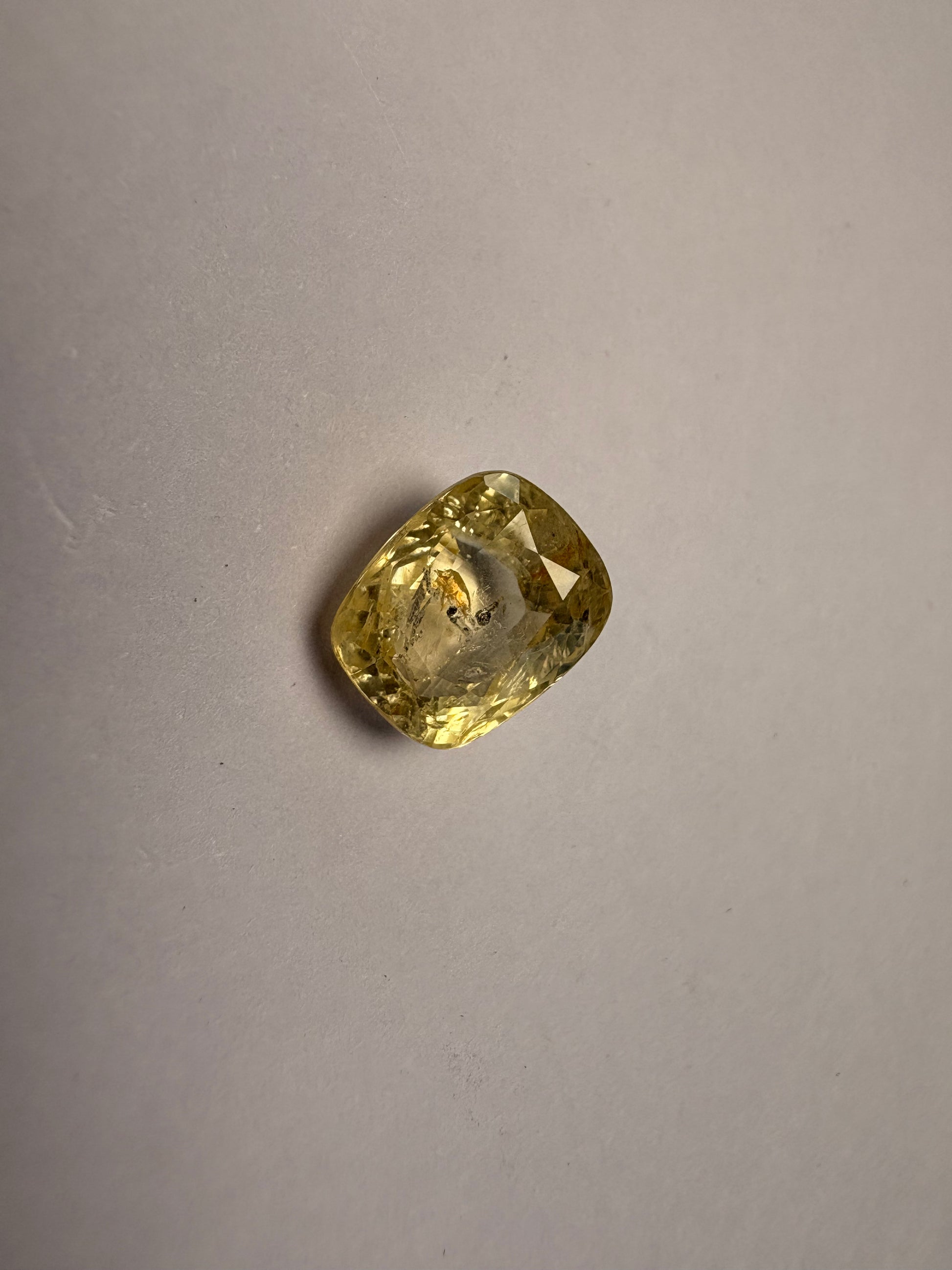 Yellow Sapphire 5.74 carat YSR-126 close view