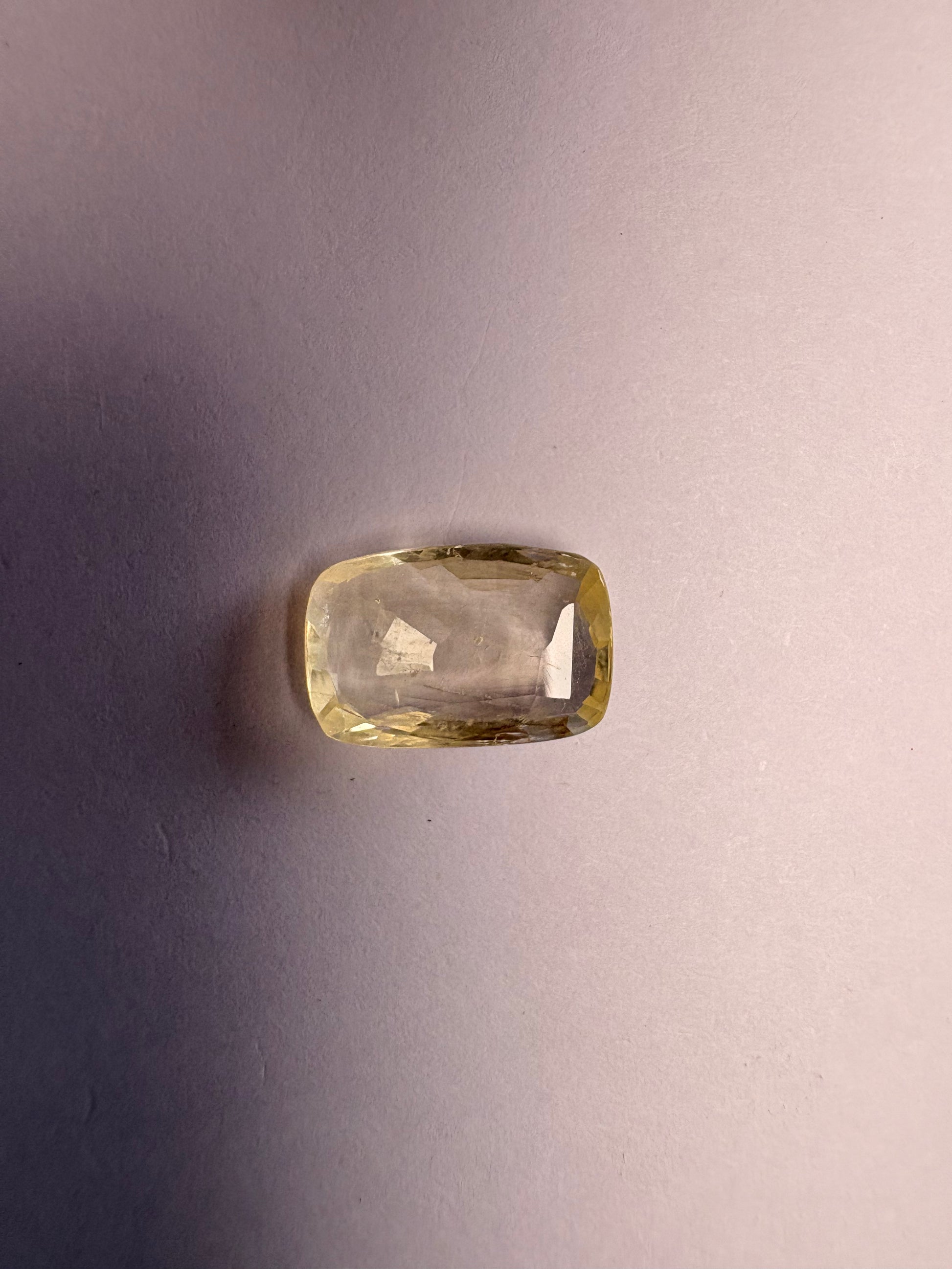 Yellow Sapphire 5.15 carat YSR-14 close view