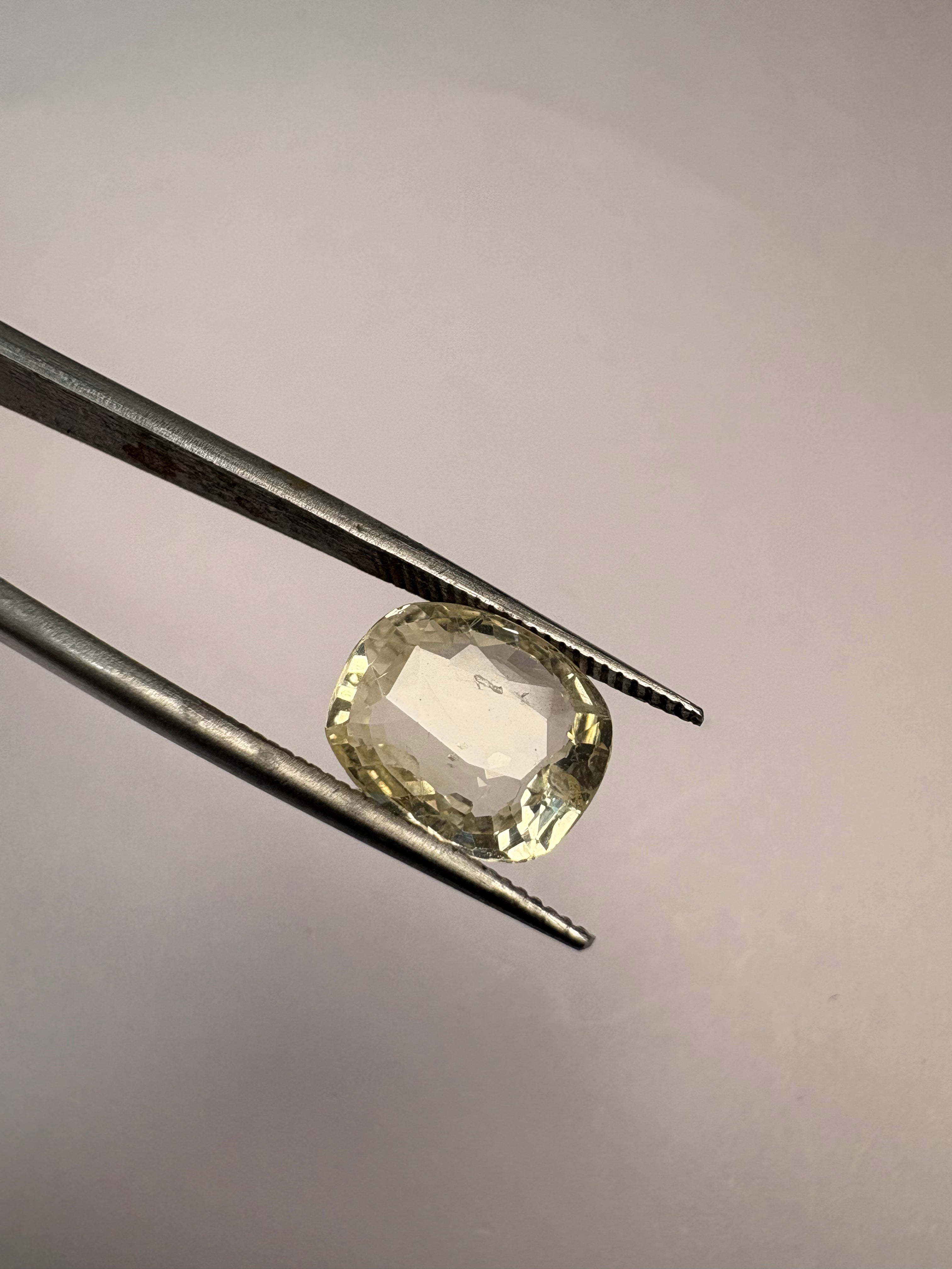 Yellow Sapphire 3.63 carat YSR-158 front view