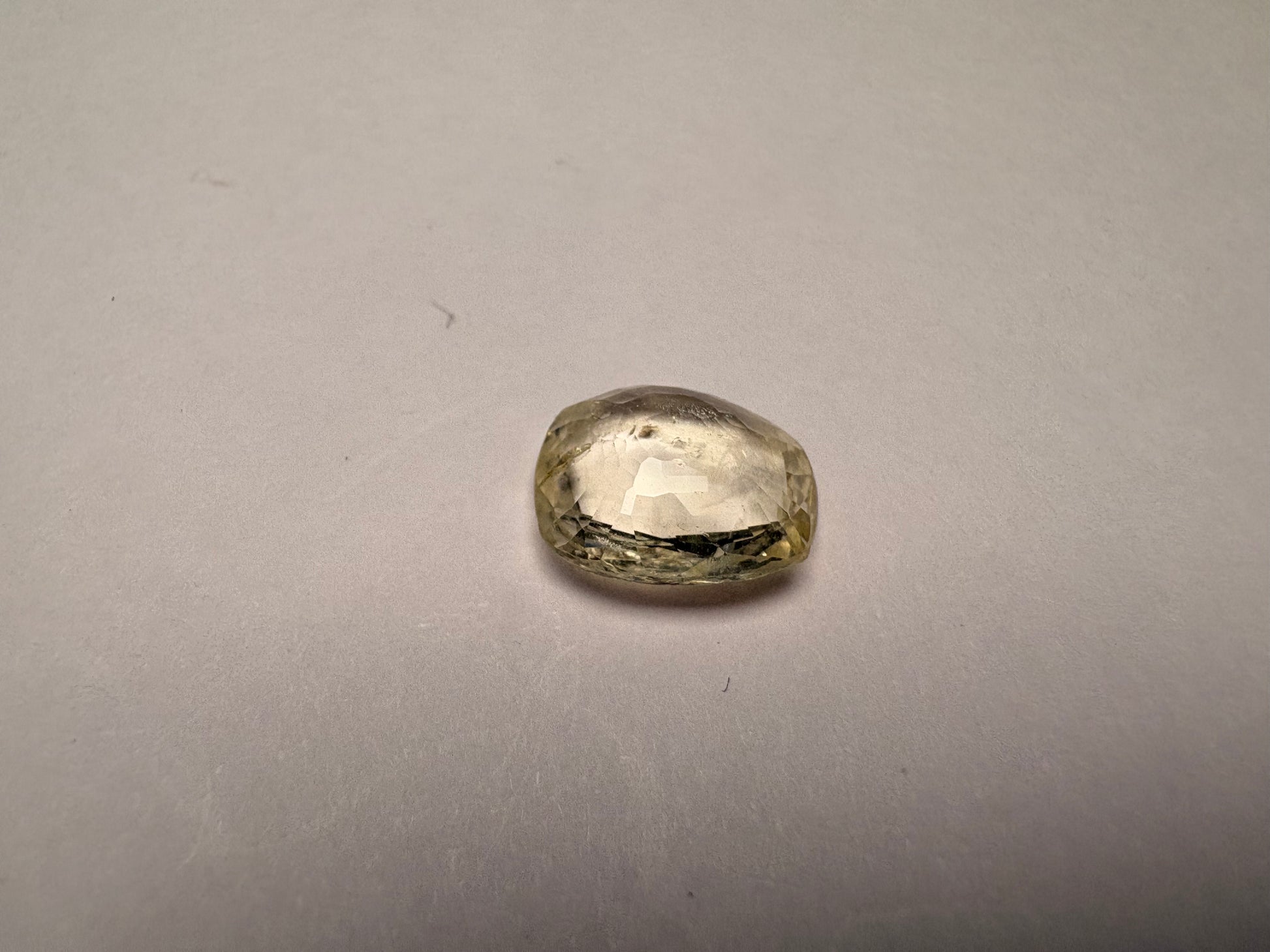 Yellow Sapphire 3.63 carat YSR-158 reverse view