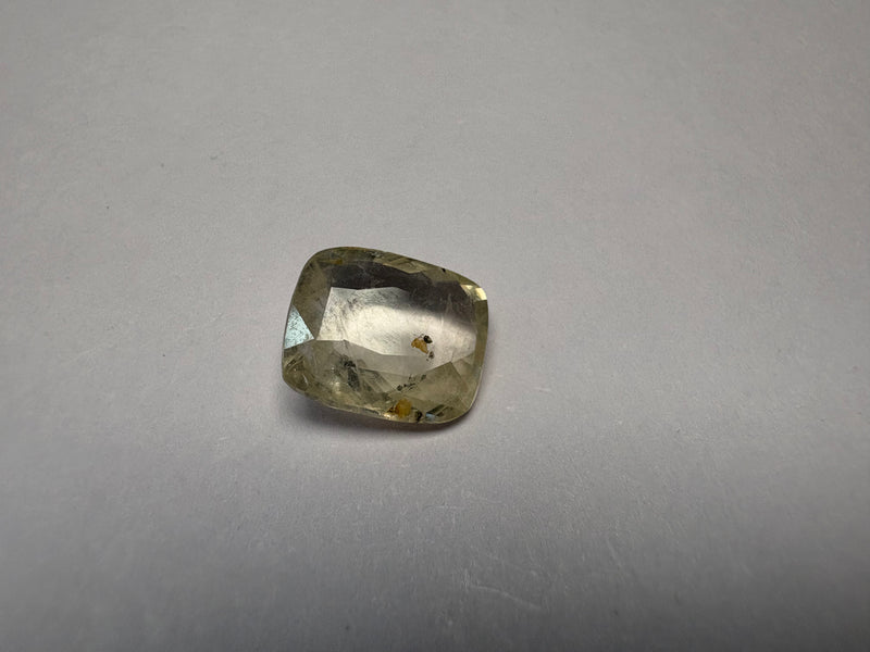 Yellow Sapphire – 5.33 Carat – Sri Lanka