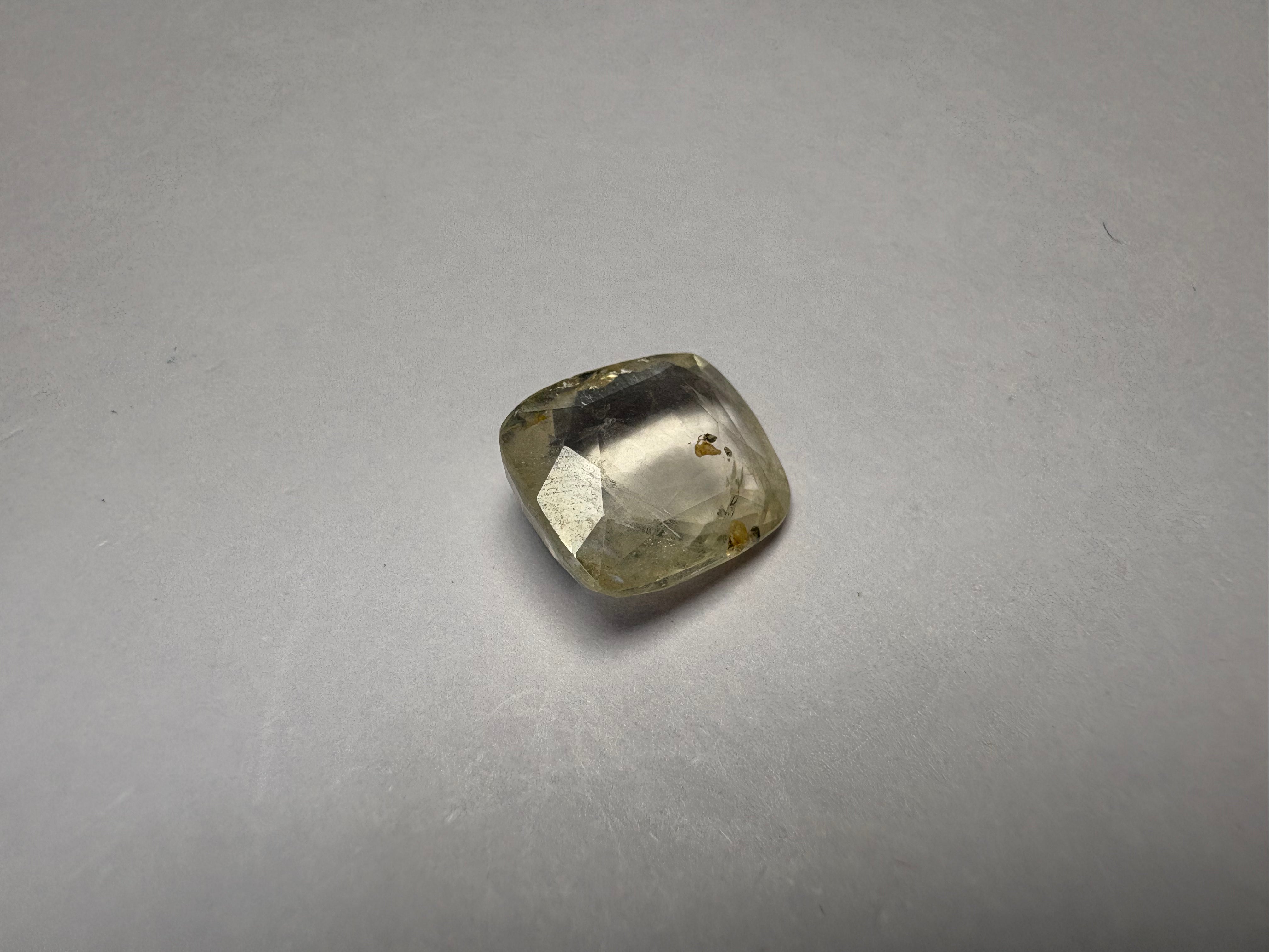 Yellow Sapphire 5.33 carat YSR-166 face-up view