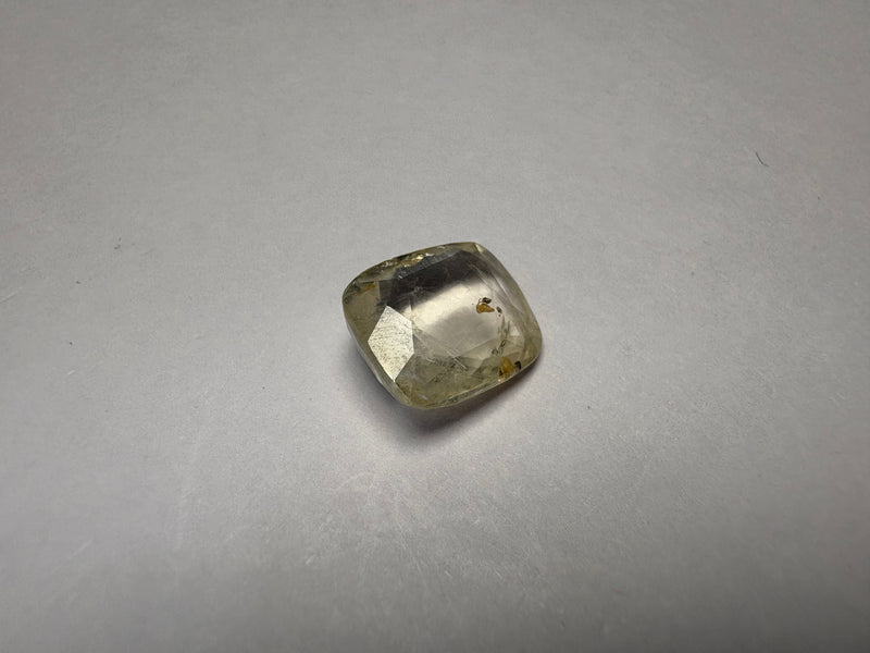 Yellow Sapphire – 5.33 Carat – Sri Lanka