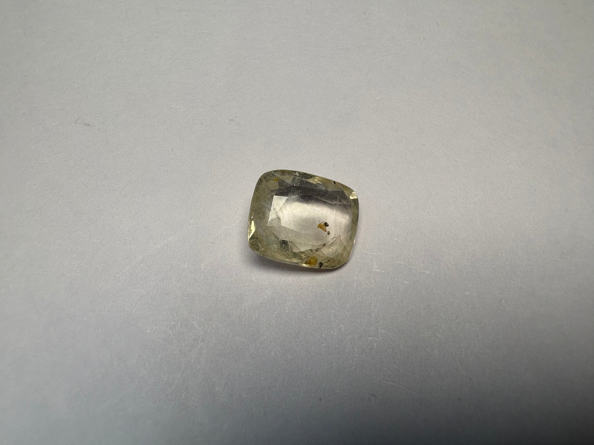 Yellow Sapphire 5.33 carat YSR-166 close view
