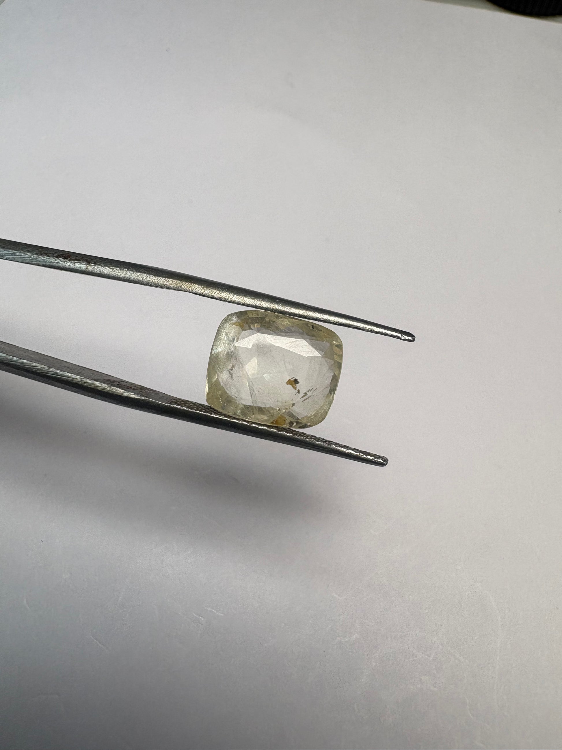 Yellow Sapphire 5.33 carat YSR-166 angled view