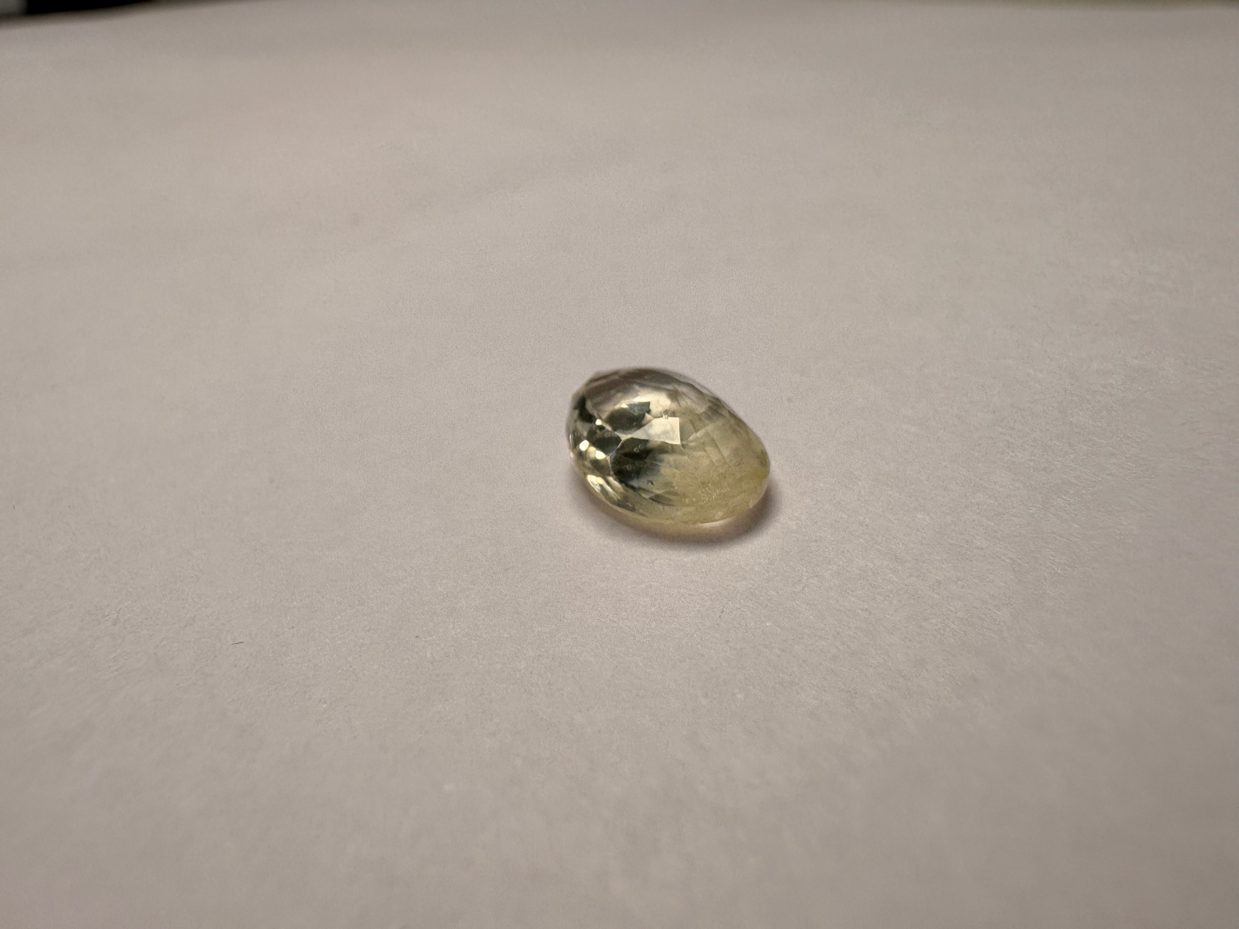 Yellow Sapphire 3.07 carat YSR-175 angled view
