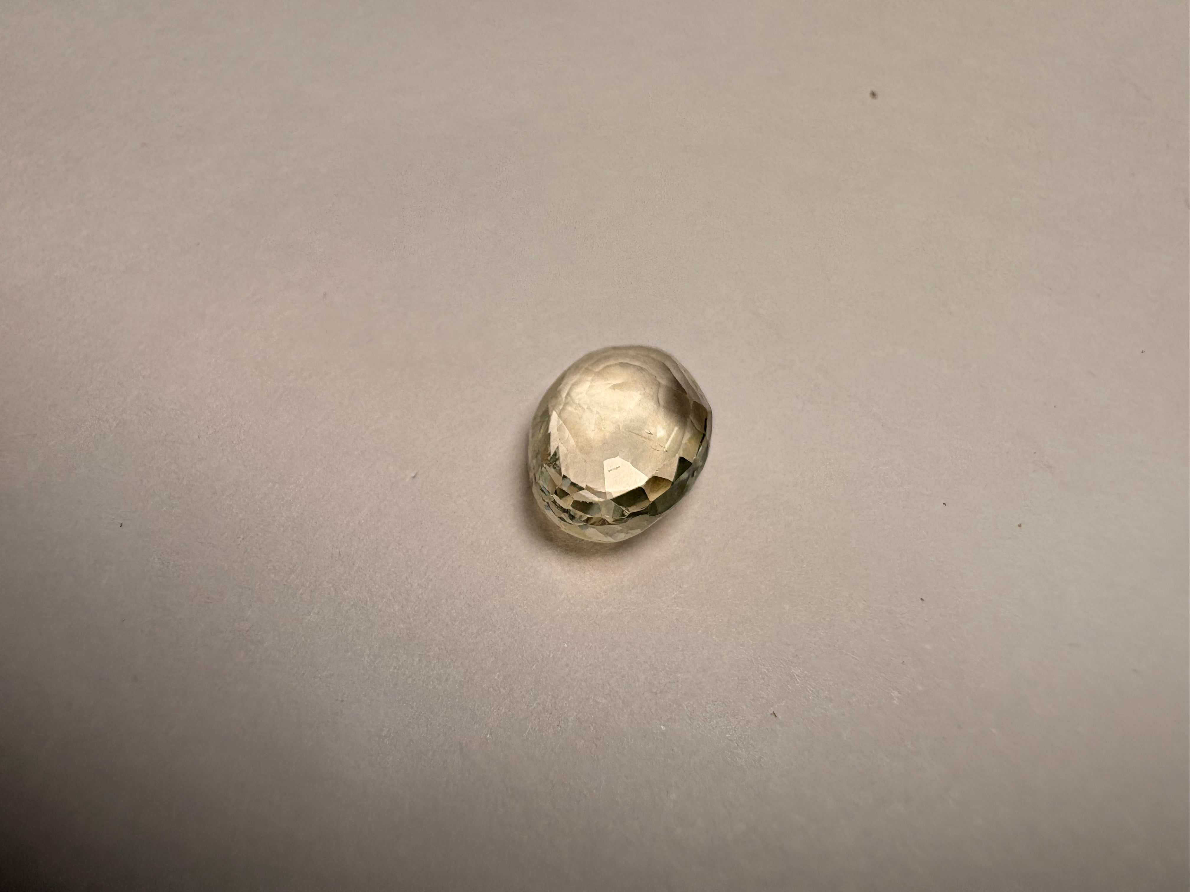 Yellow Sapphire 3.07 carat YSR-175 reverse view