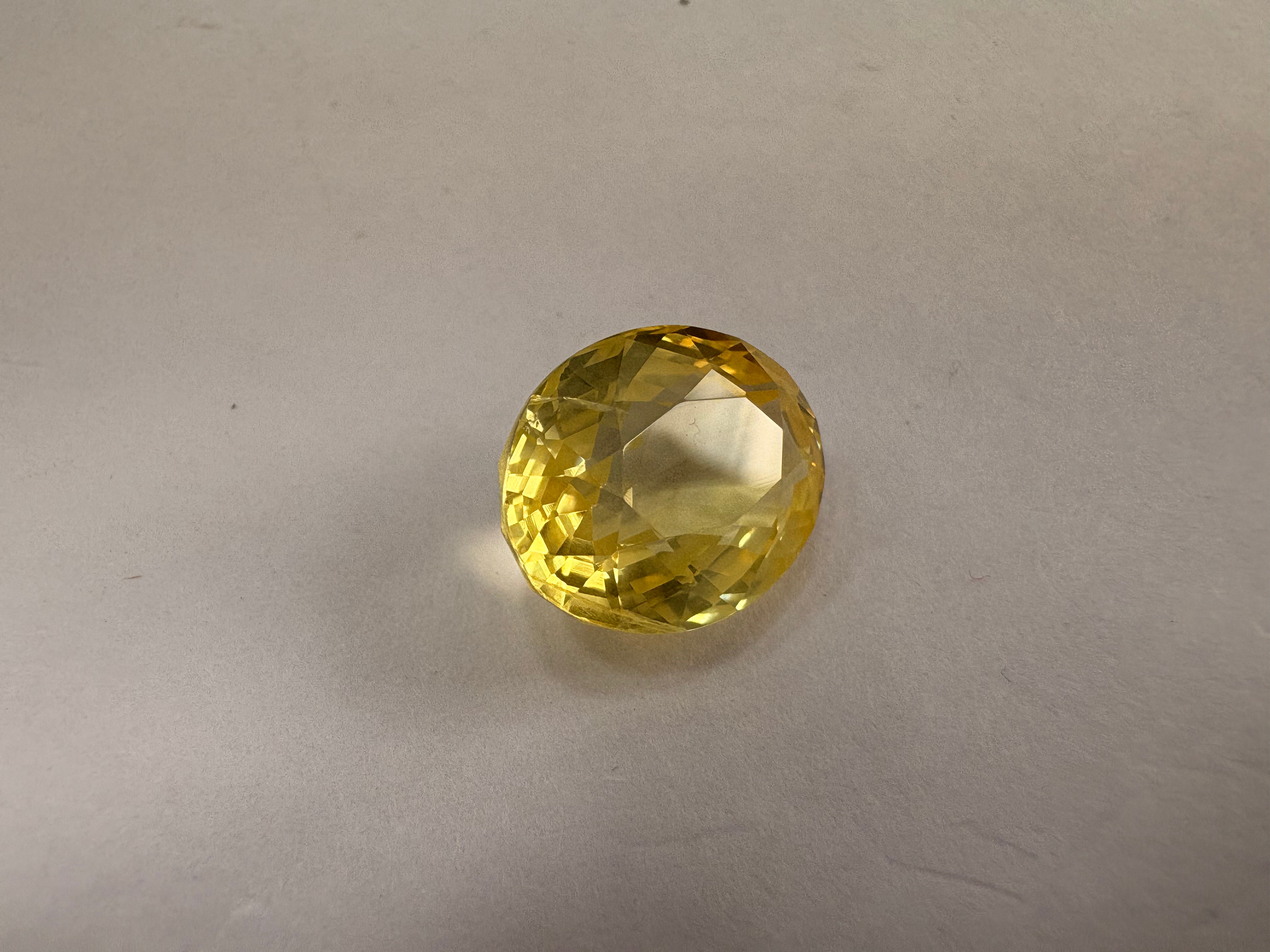 Yellow Sapphire 7.02 carat YSR-181 close view