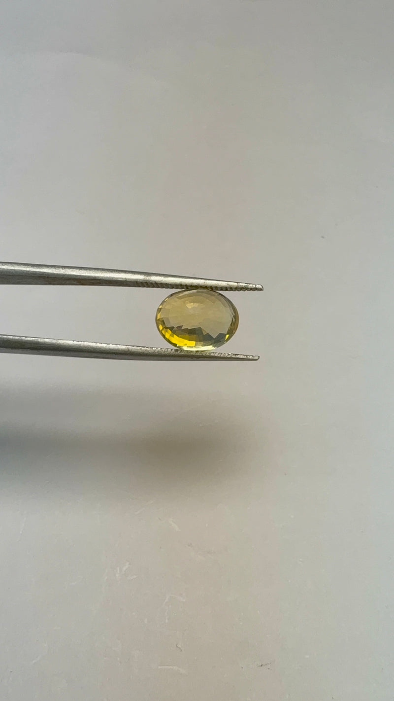 Yellow Sapphire – 5.07 Carat – Sri Lanka