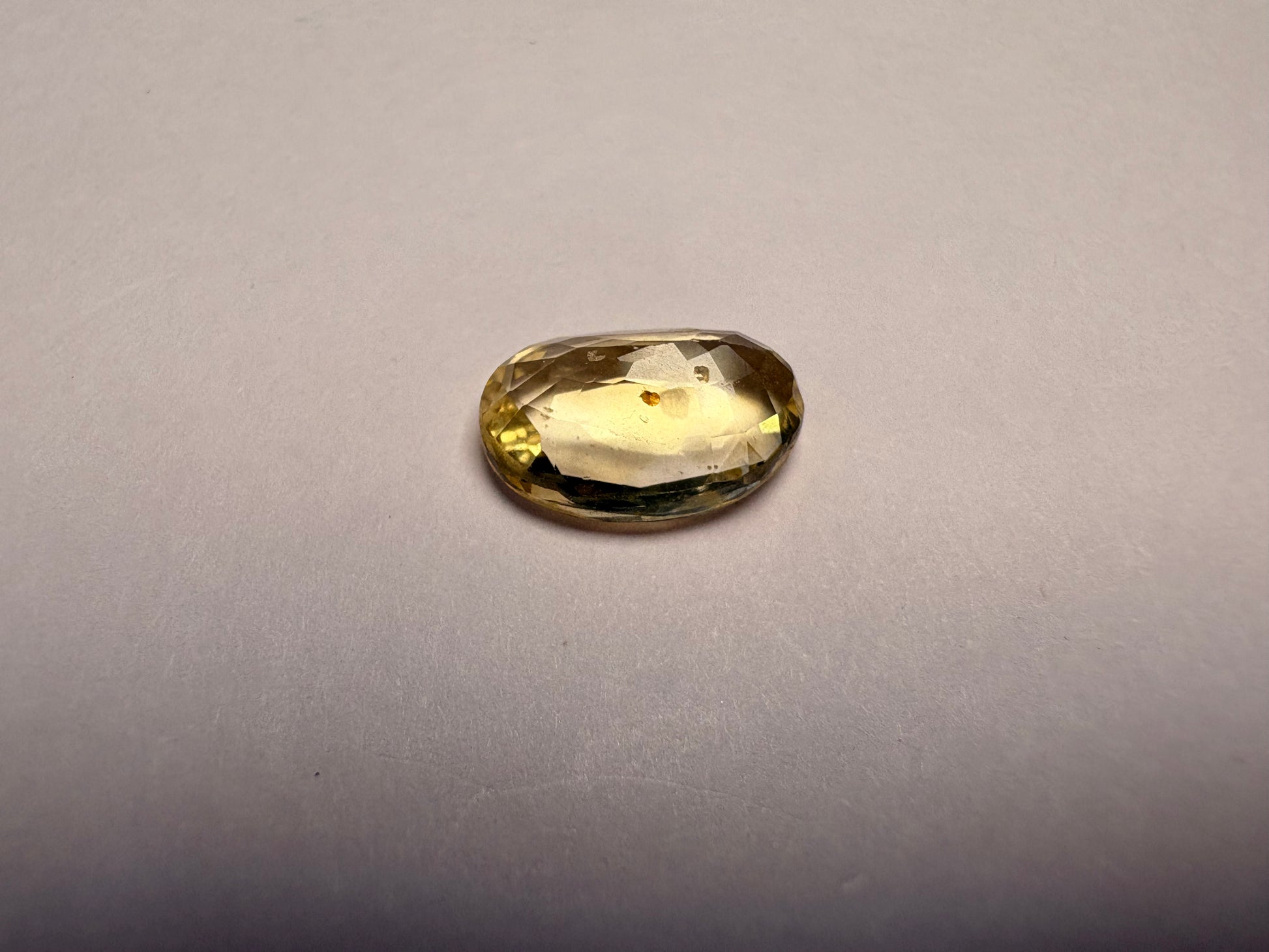 Yellow Sapphire 3.02 carat YSR-193 alternate face-up view