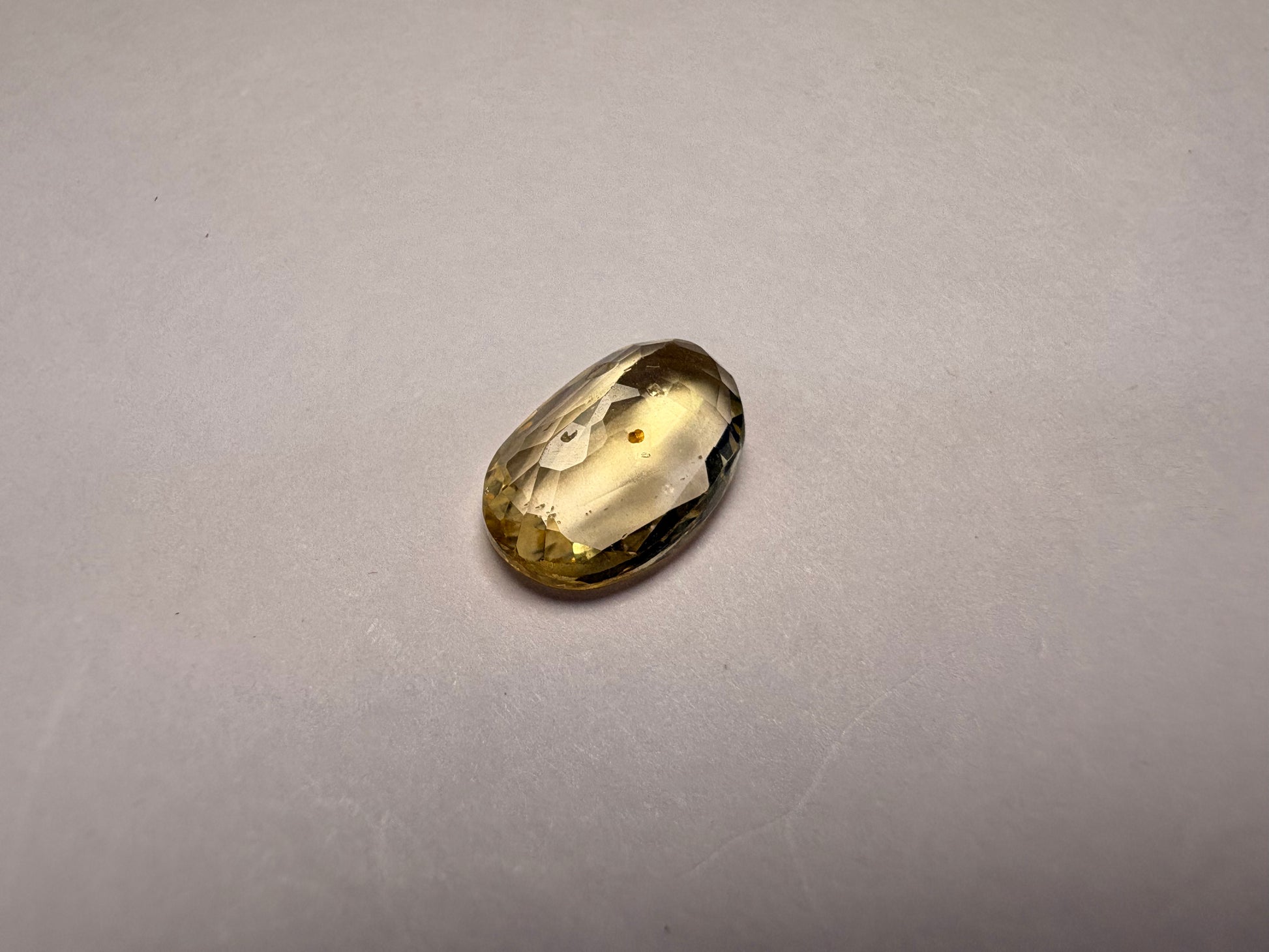 Yellow Sapphire 3.02 carat YSR-193 close view