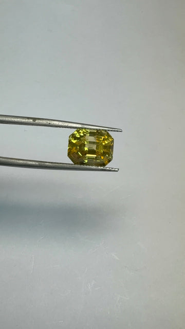 Yellow Sapphire 5.05 carat YSR-198 front view