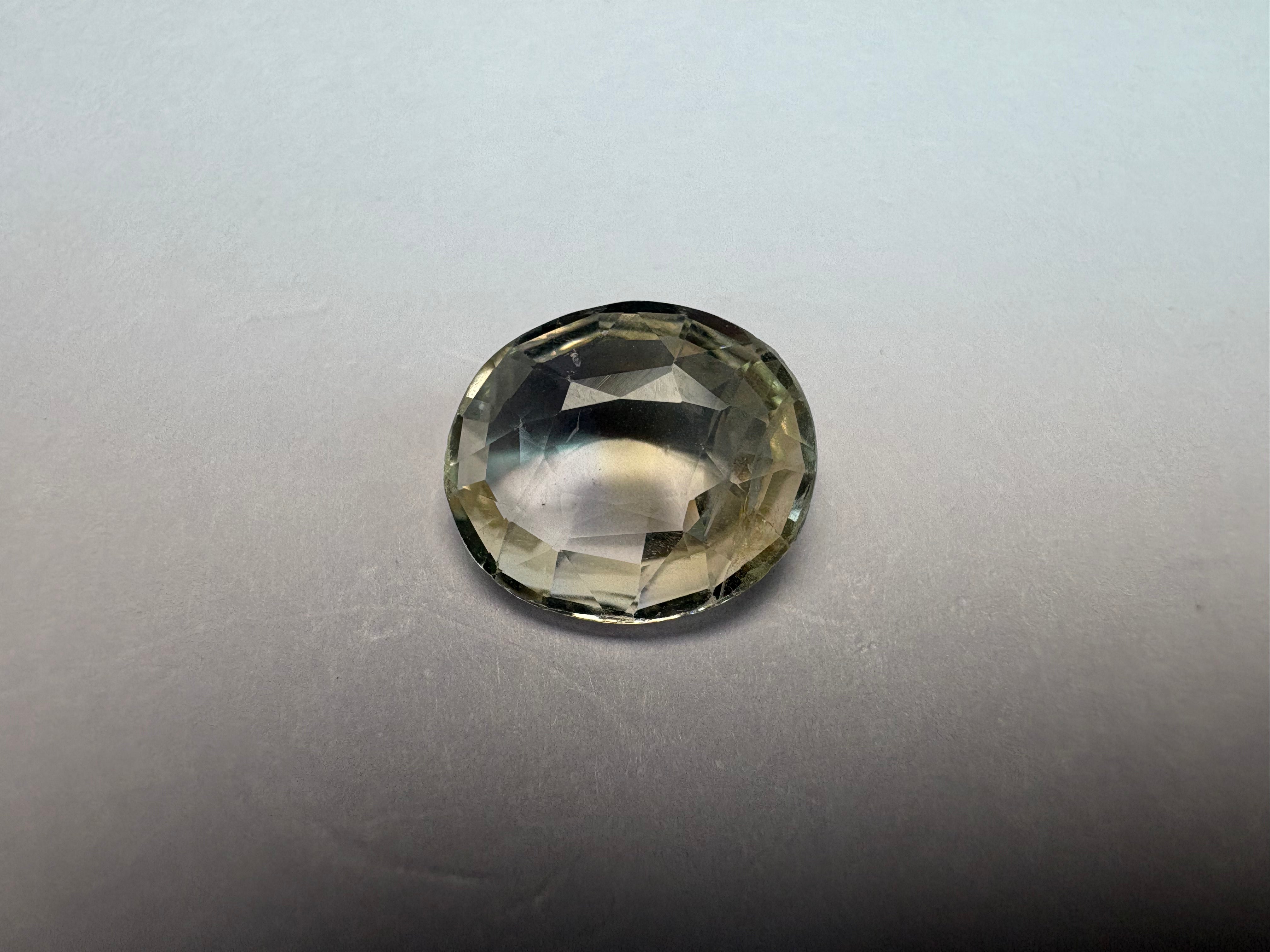 Yellow Sapphire 3.21 carat YSR-209 front view