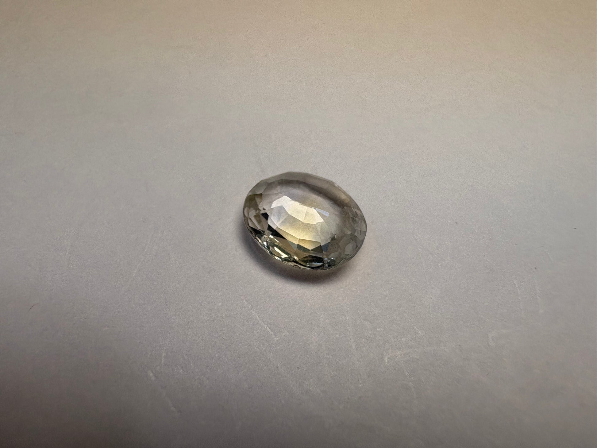 Yellow Sapphire 3.21 carat YSR-209 detail view 8
