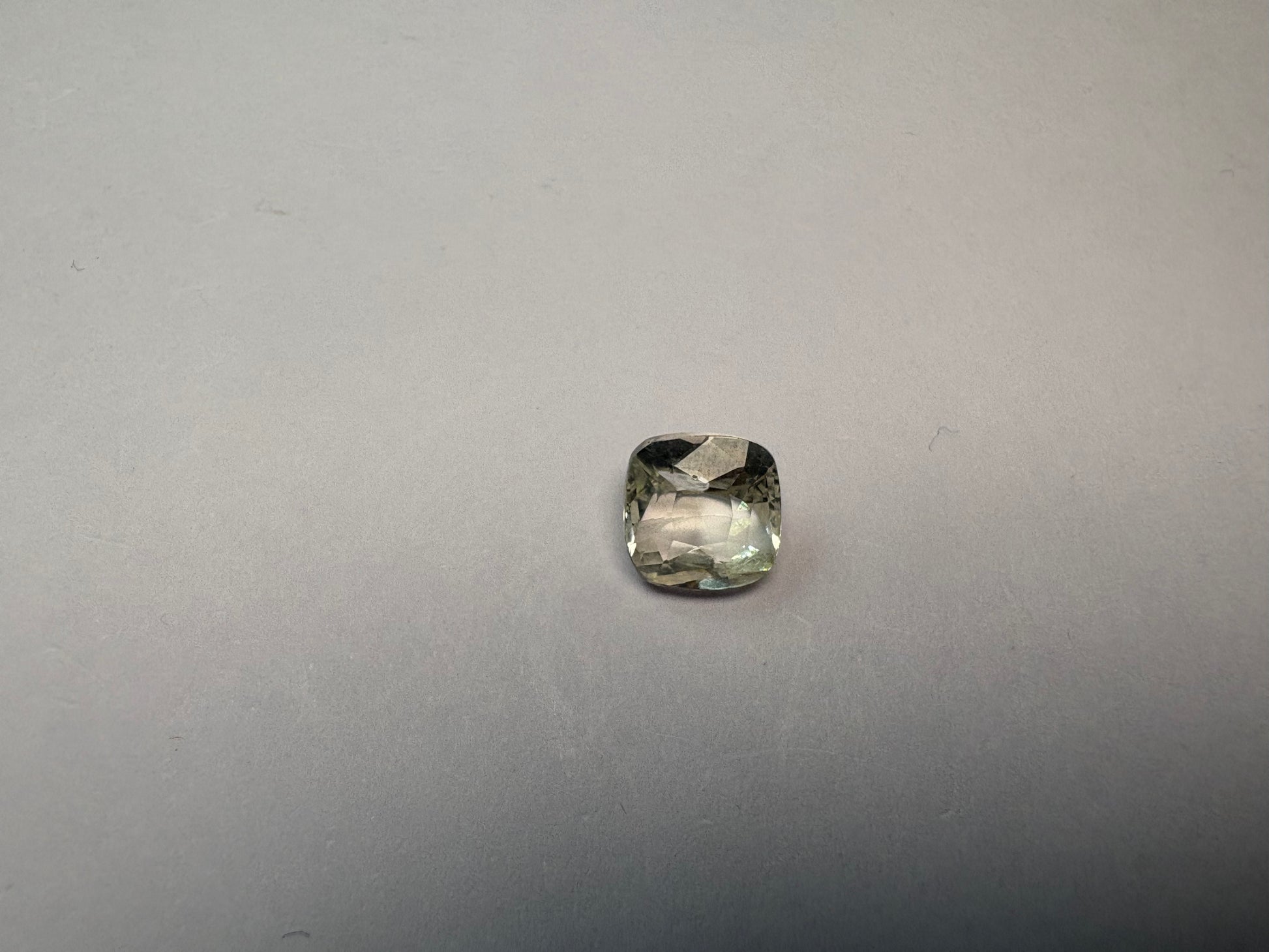 Yellow Sapphire 3.13 carat YSR-210 reverse view