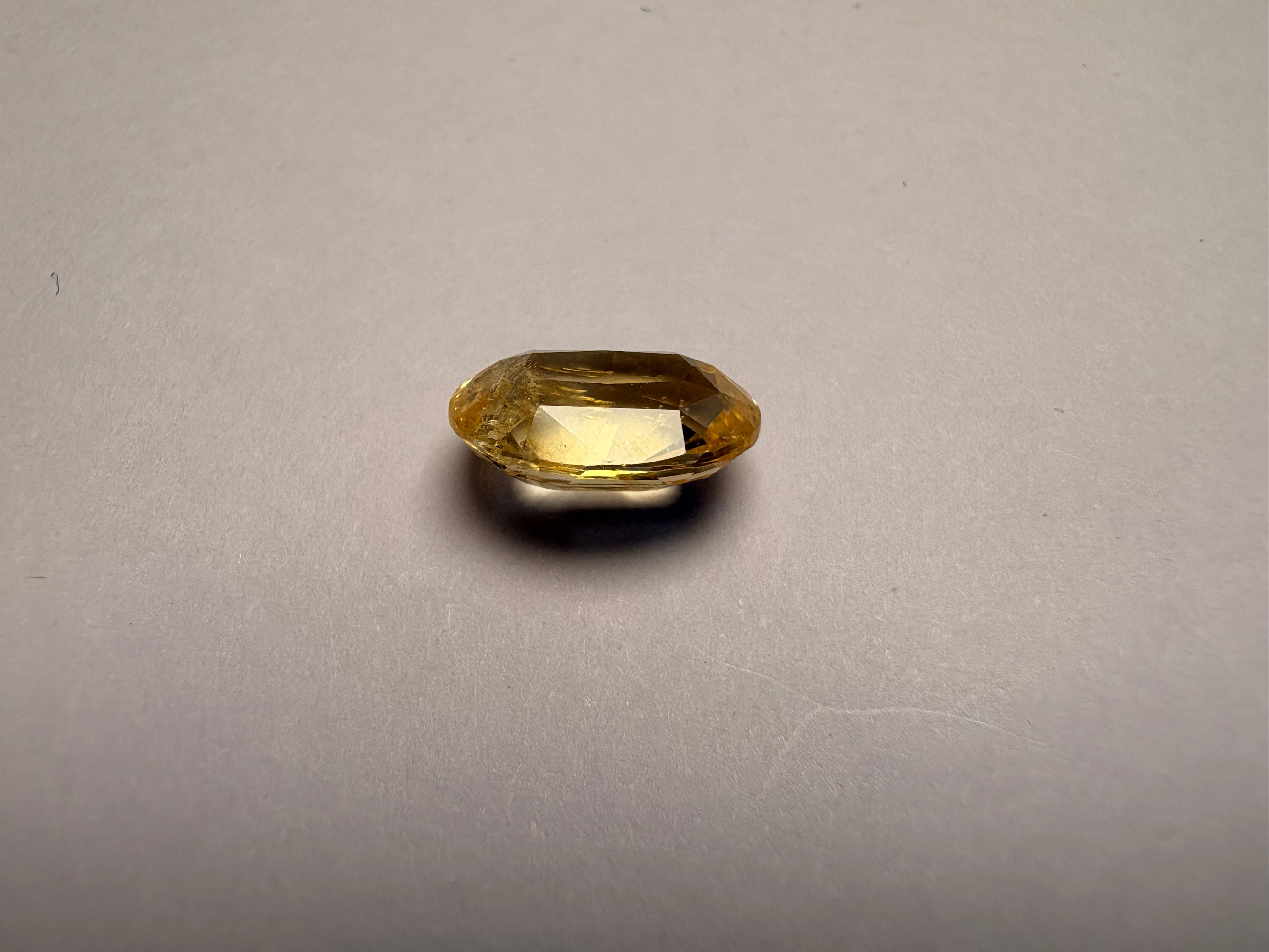 Yellow Sapphire 3.35 carat YSR-214 reverse view