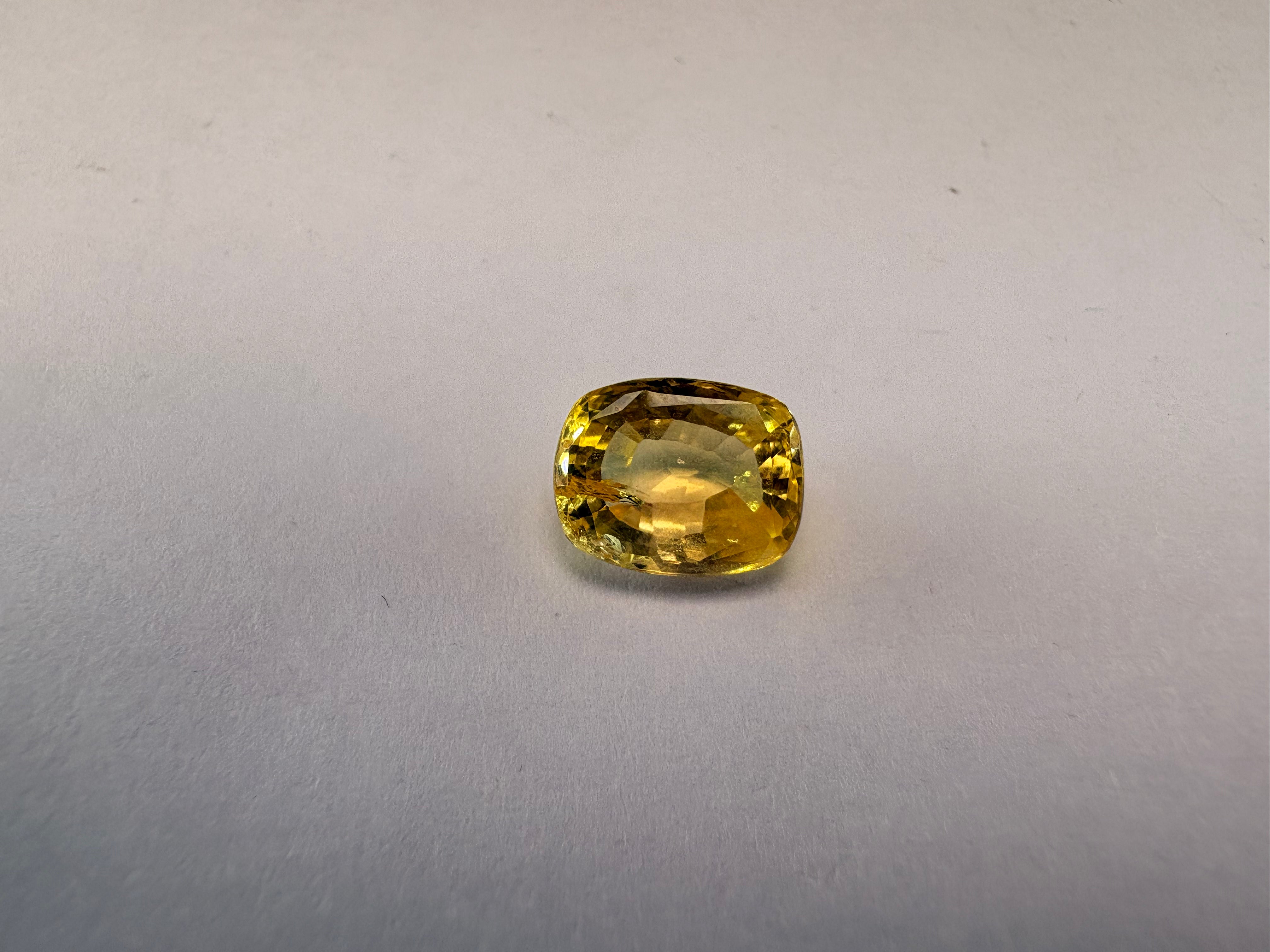 Yellow Sapphire 4.06 carat YSR-222 angled view
