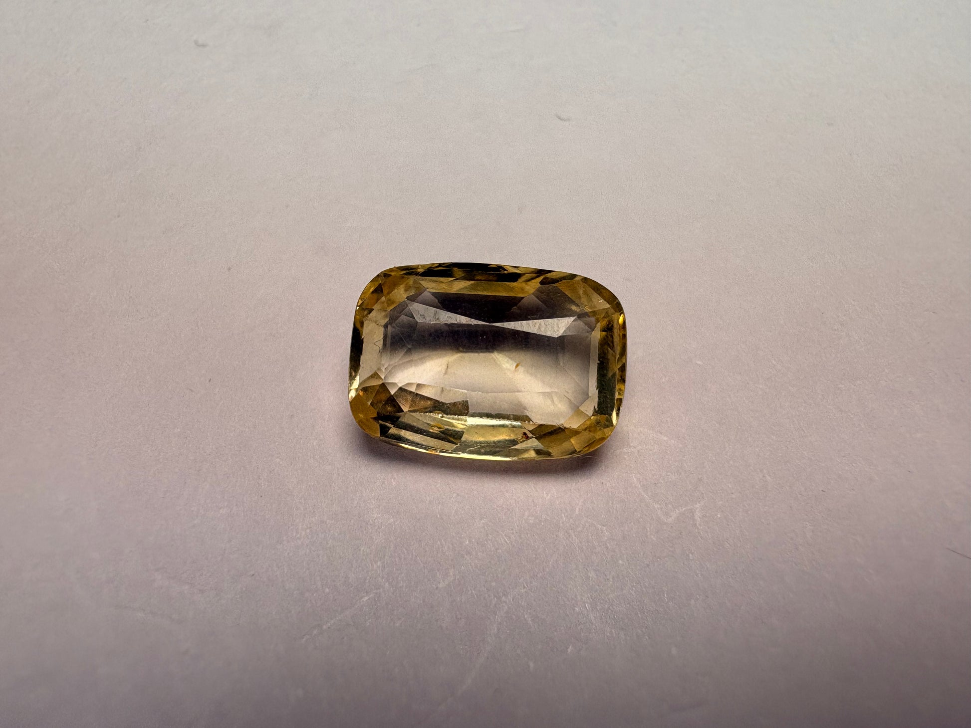 Yellow Sapphire 5.22 carat YSR-226 alternate face-up view