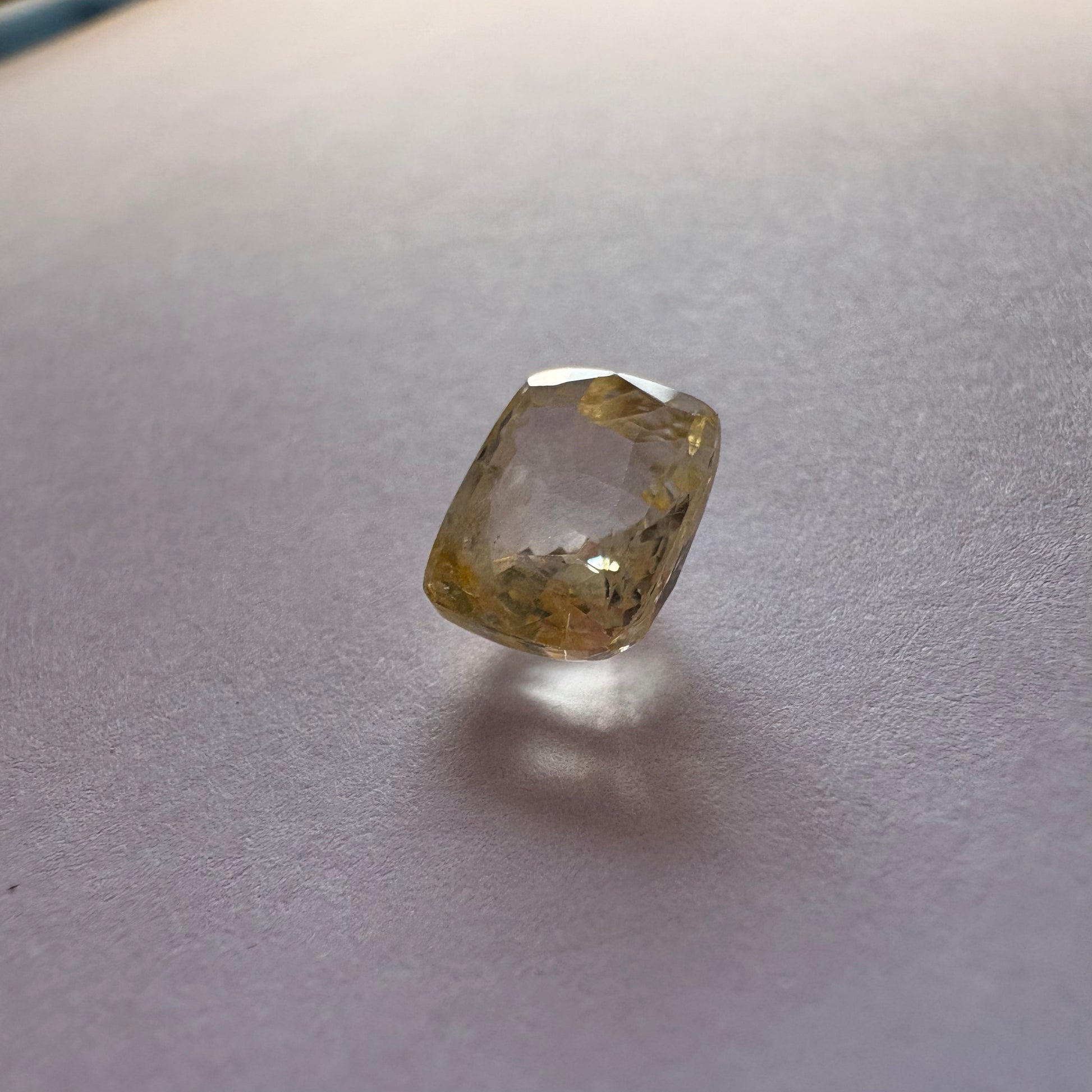 Yellow Sapphire 3.05 carat YSR-230 close view