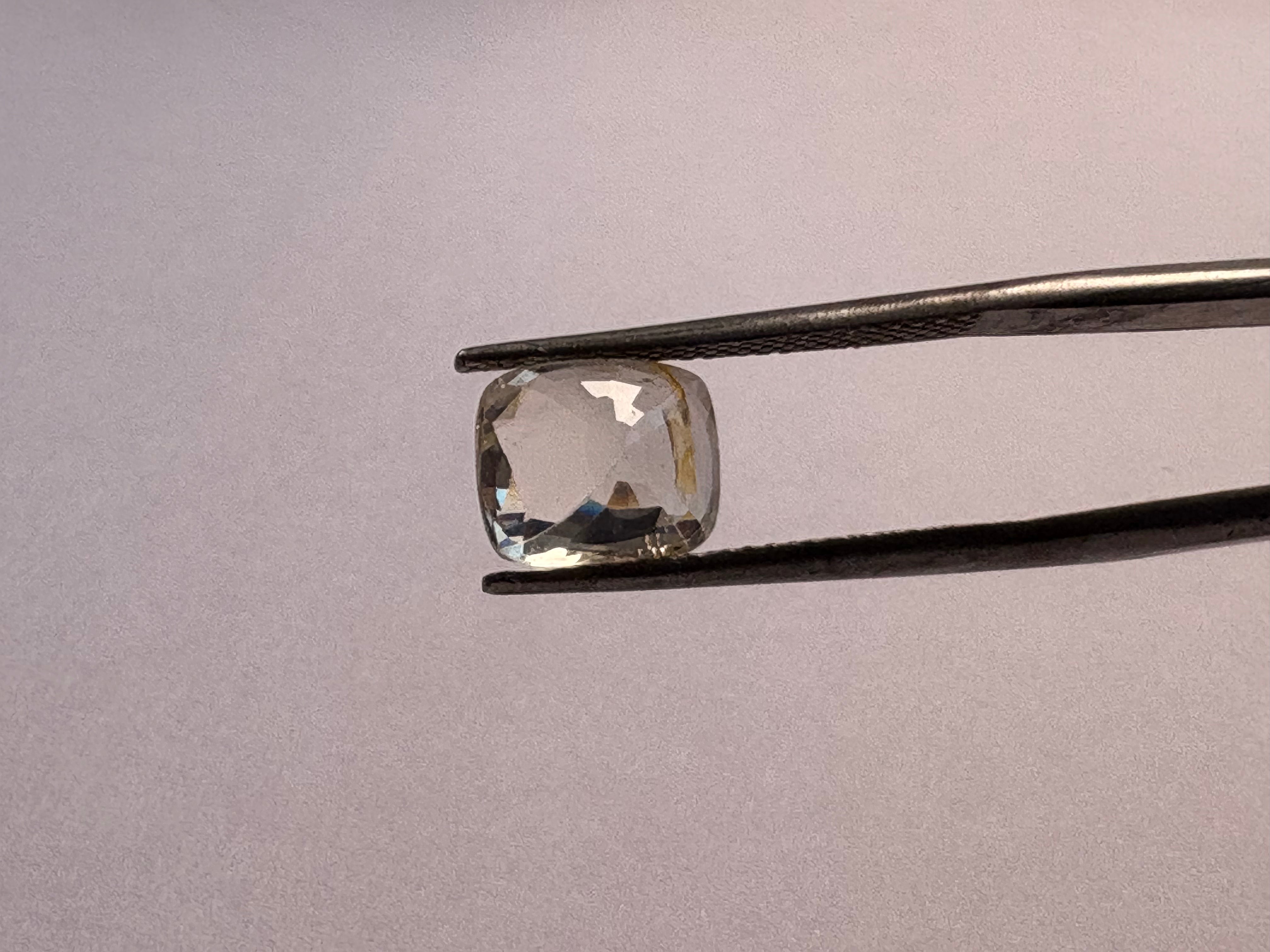 Yellow Sapphire 3.05 carat YSR-230 side view