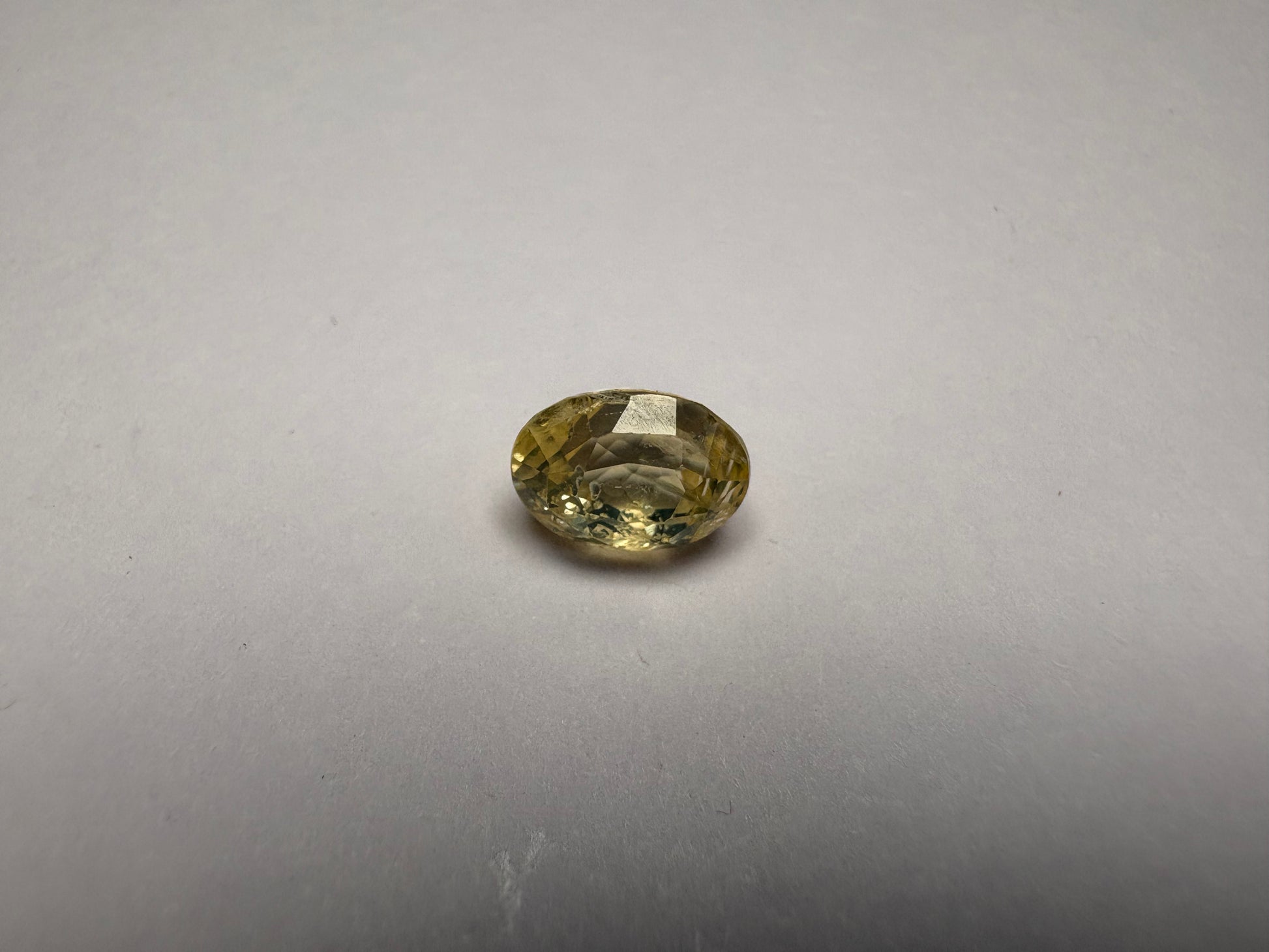 Yellow Sapphire 3.34 carat YSR-236 alternate face-up view