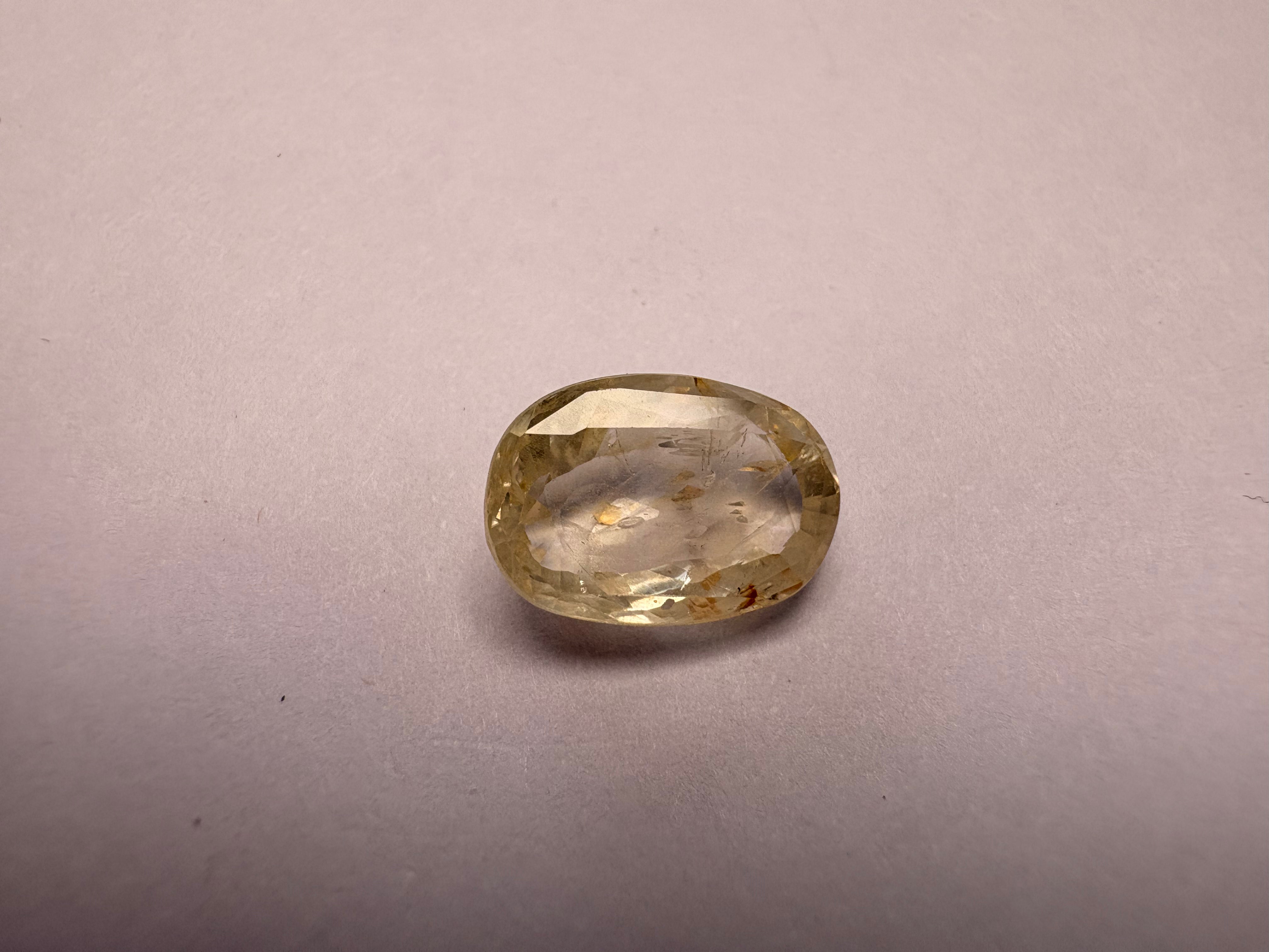 Yellow Sapphire 3.70 carat YSR-242 alternate face-up view