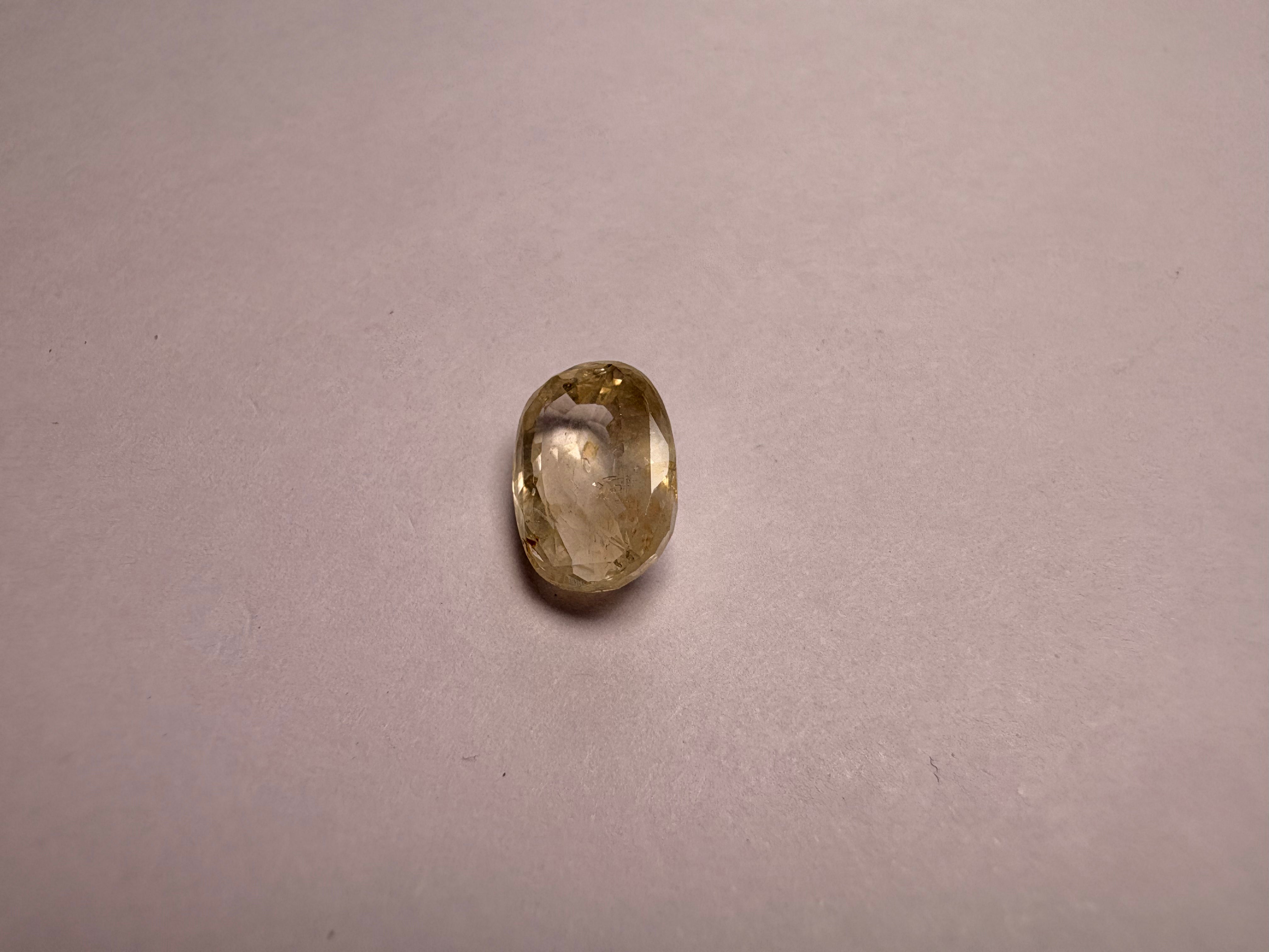 Yellow Sapphire 3.70 carat YSR-242 angled view