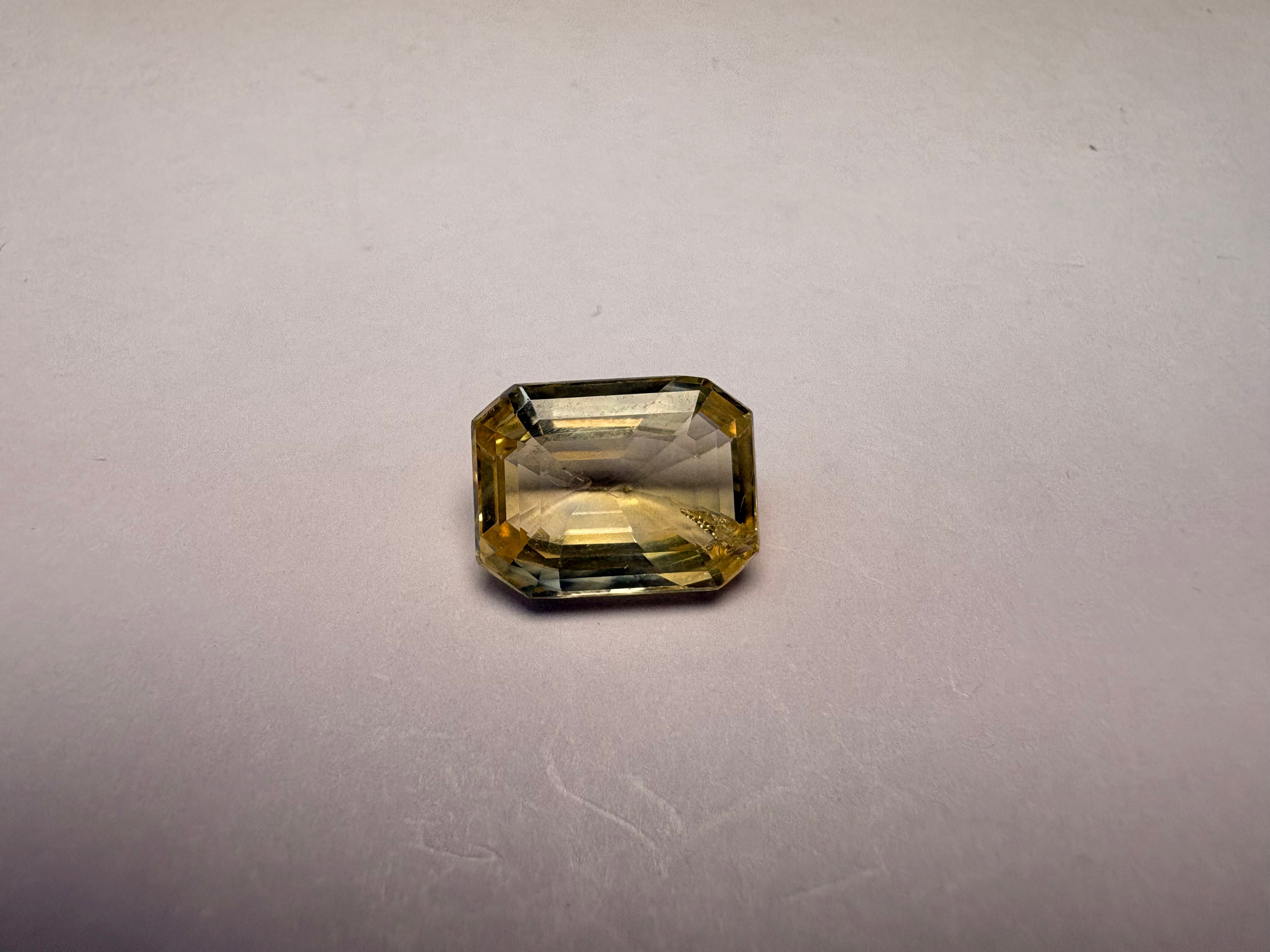 Yellow Sapphire 5.14 carat YSR-245 alternate face-up view