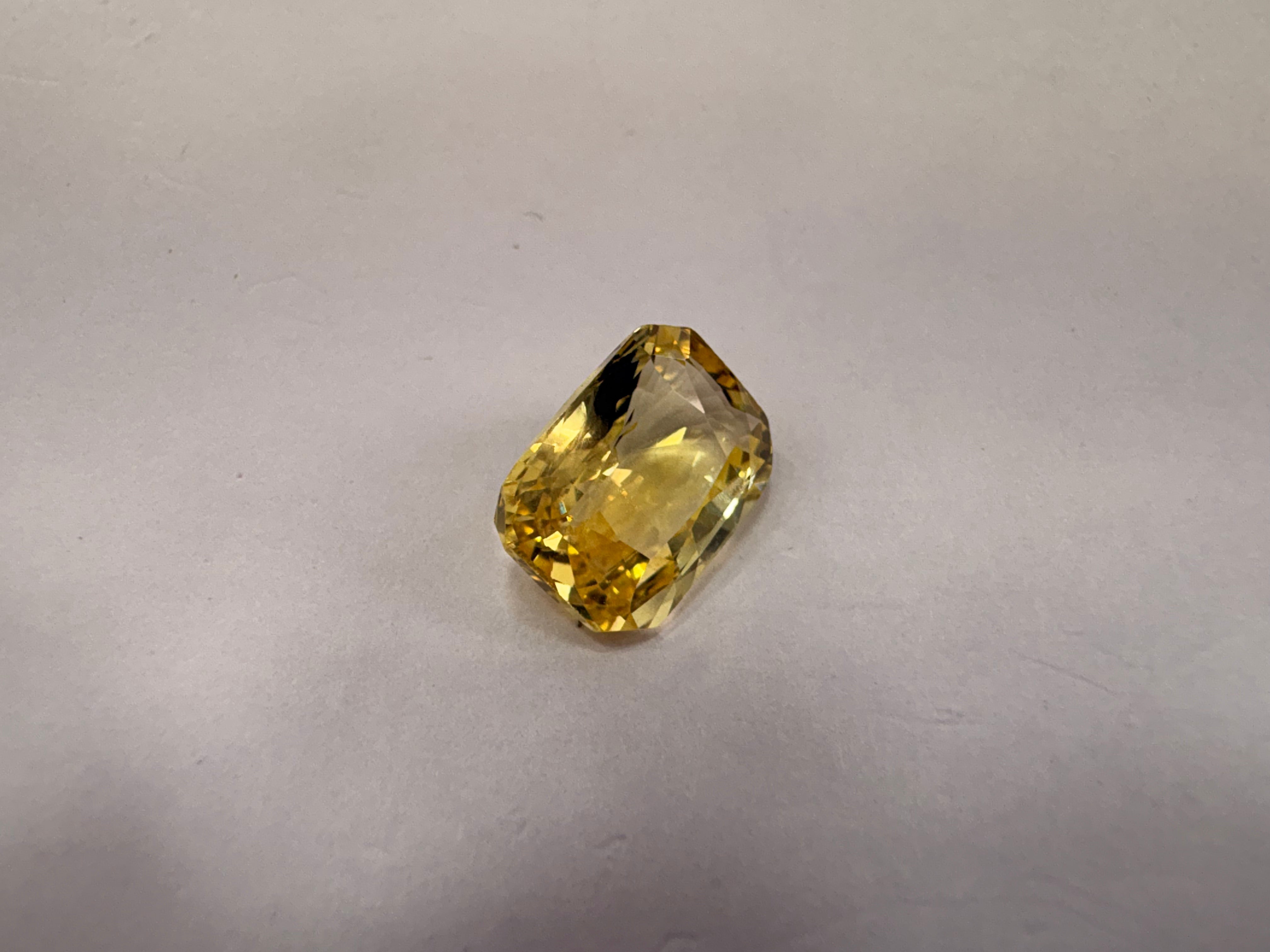 Yellow Sapphire 5.03 carat YSR-247 close view