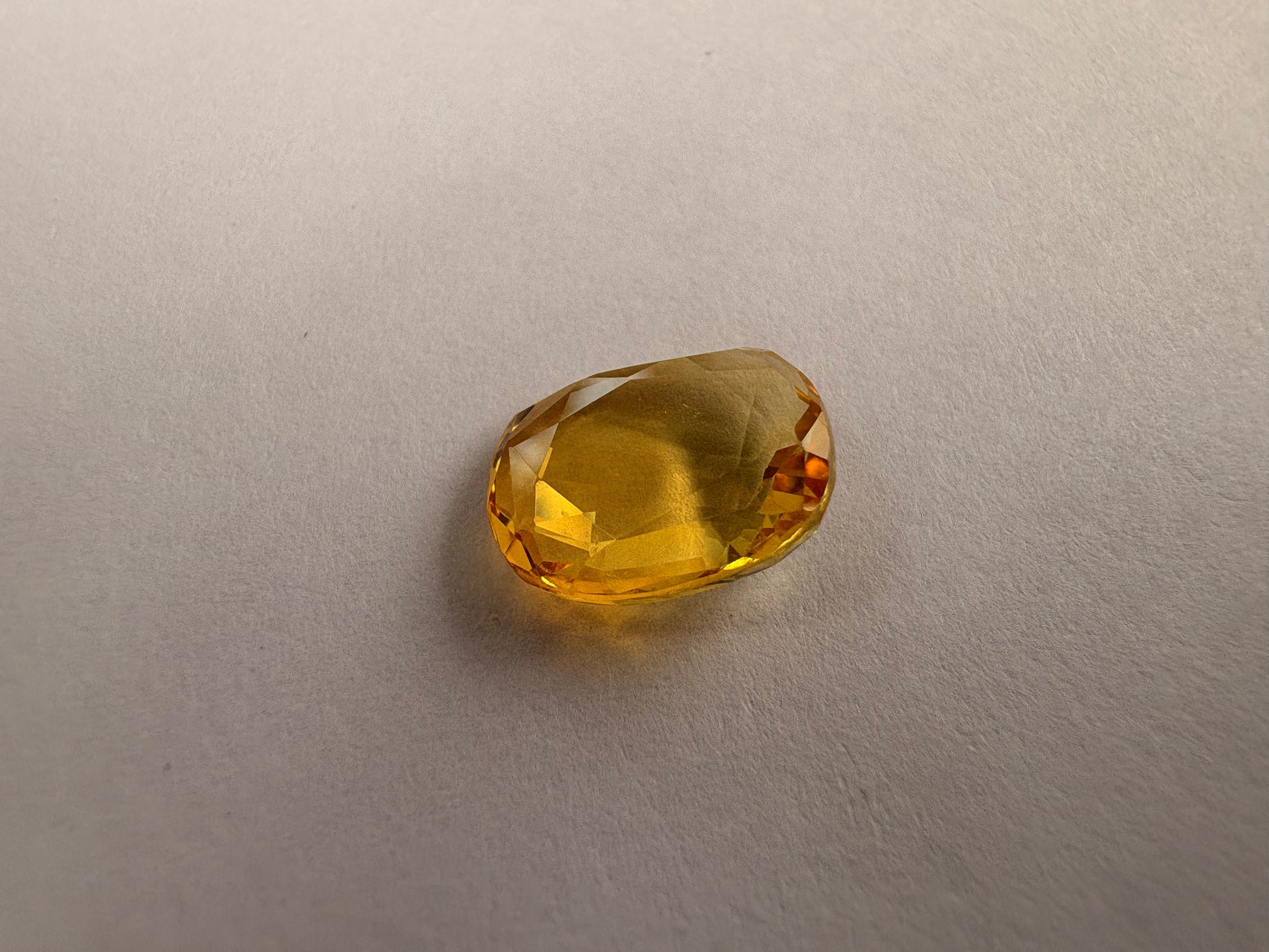 Yellow Sapphire 4.10 carat YSR-254 alternate face-up view