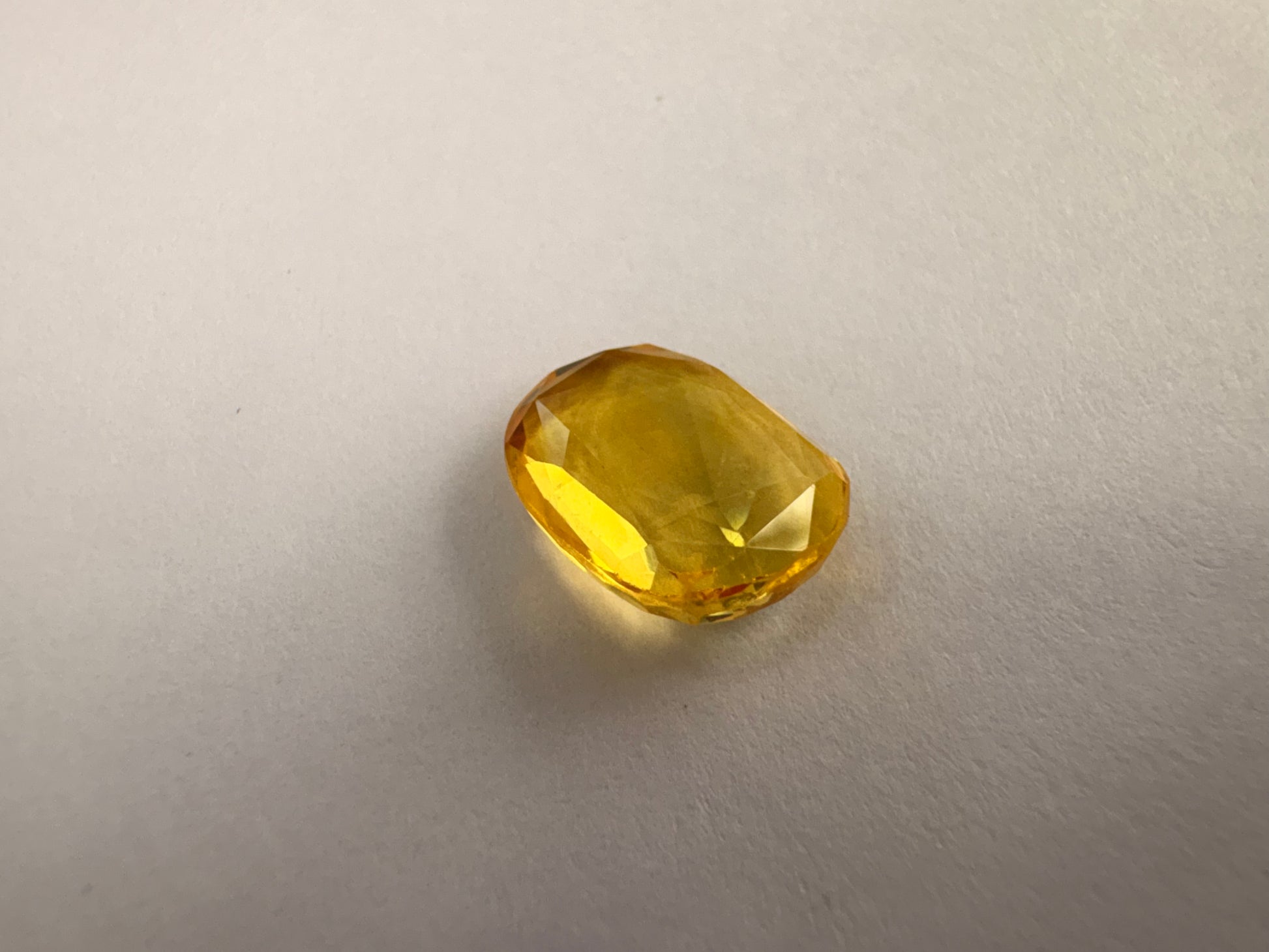 Yellow Sapphire 4.10 carat YSR-254 angled view