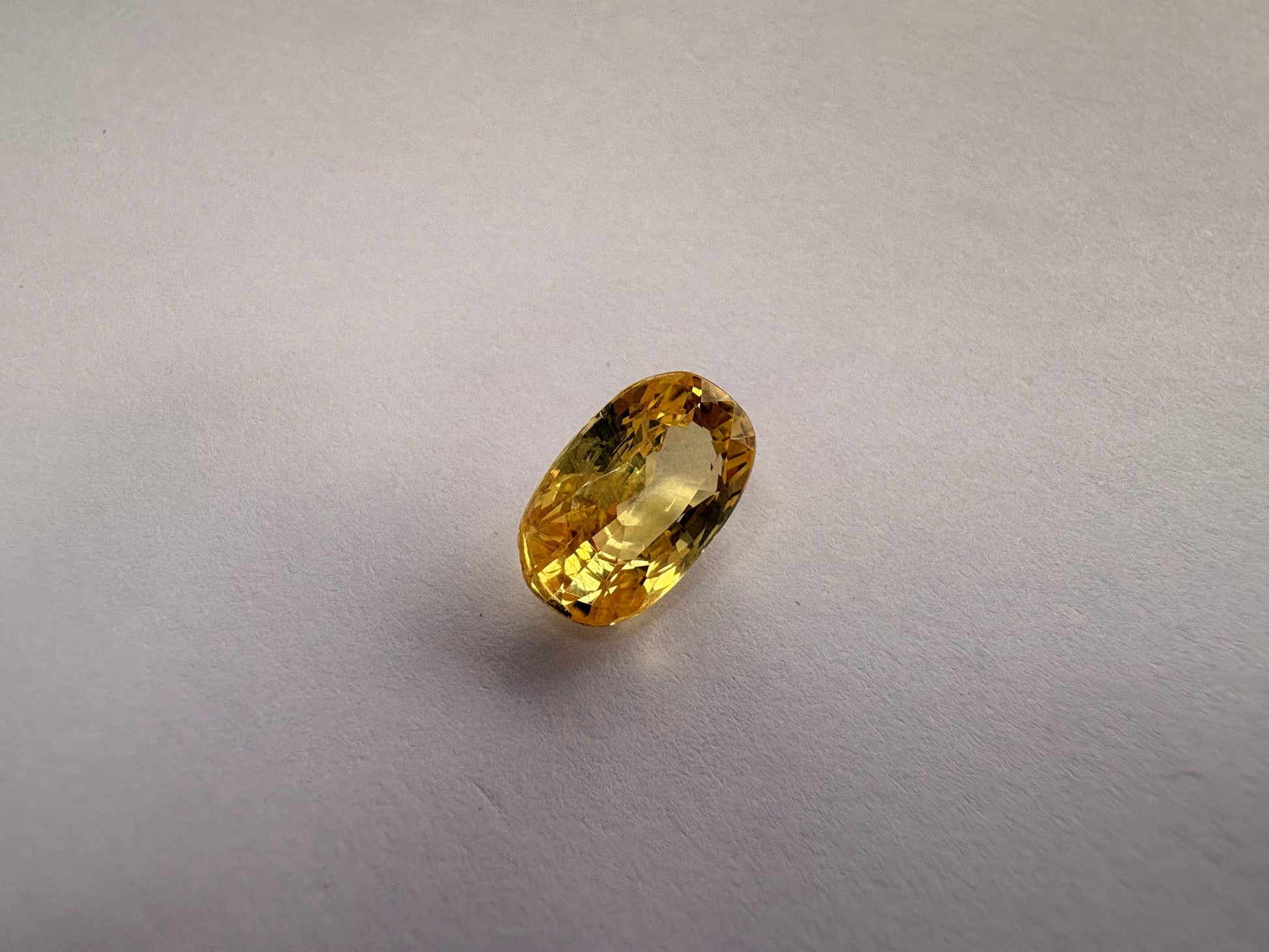 Yellow Sapphire 4.05 carat YSR-255 reverse view