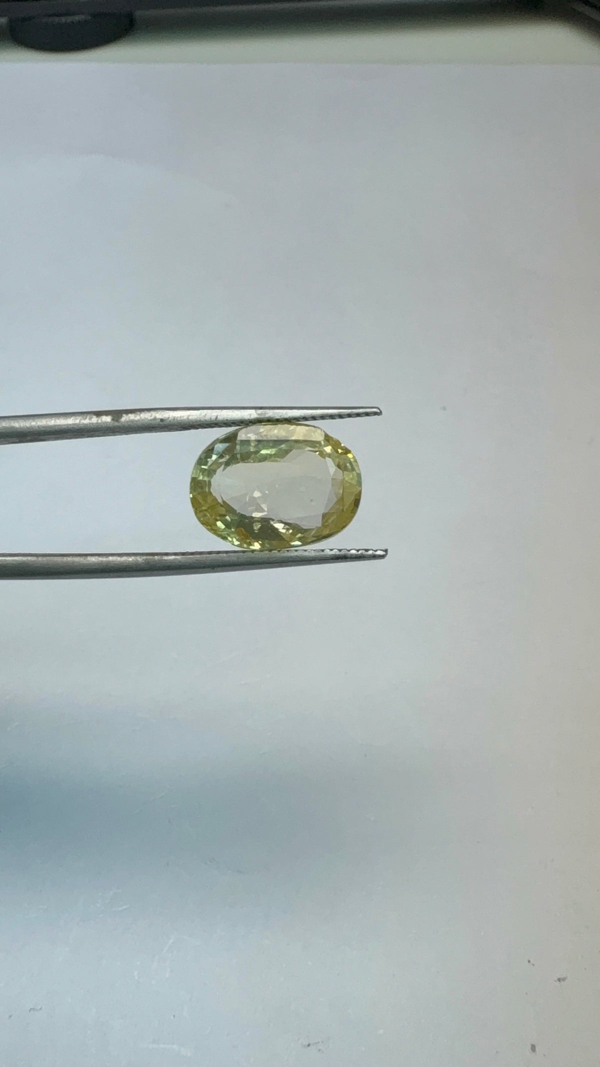 Yellow Sapphire 5.53 carat YSR-256 front view
