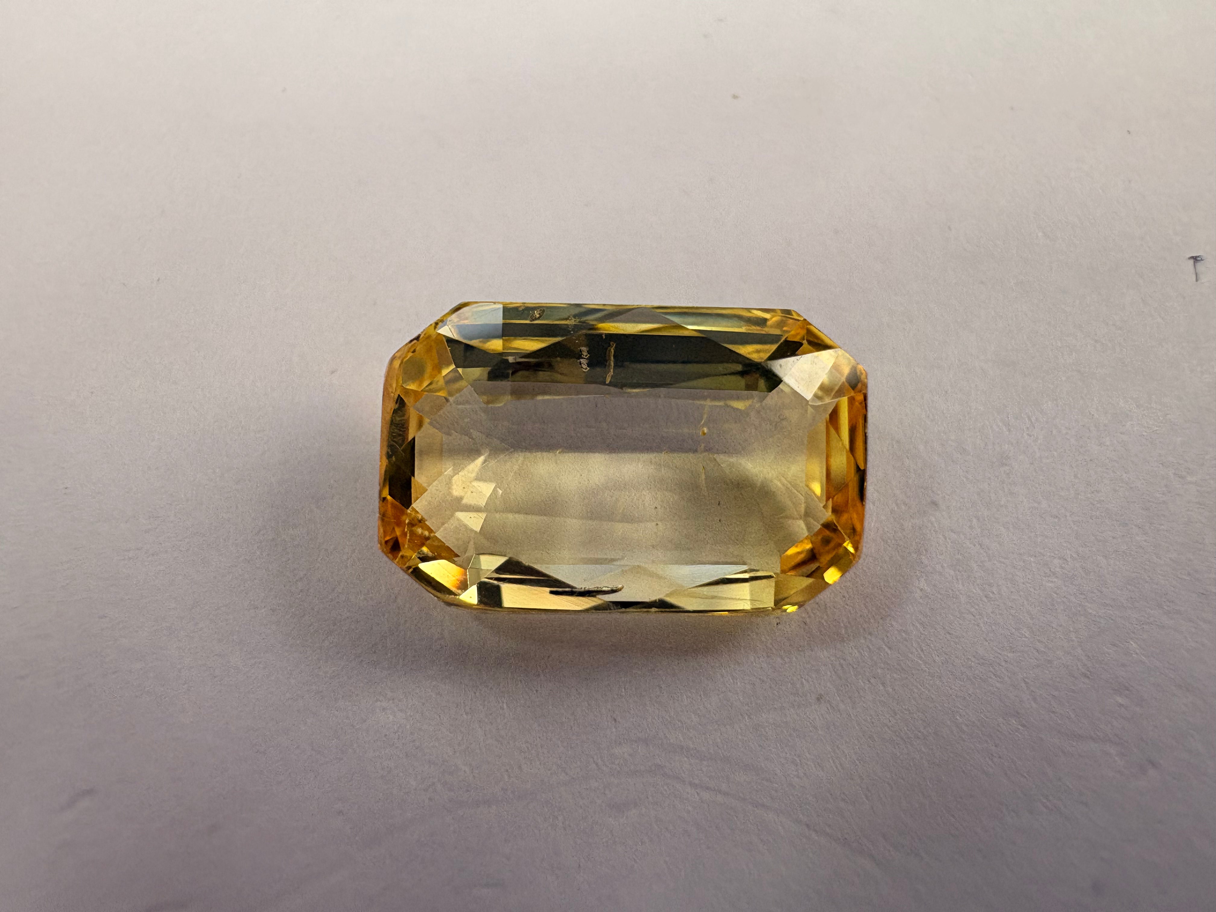 Yellow Sapphire 6.00 carat YSR-265 alternate face-up view