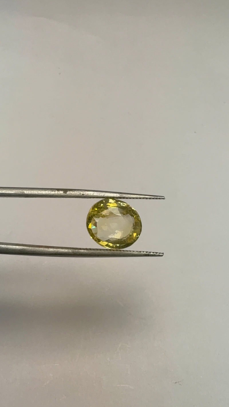 Yellow Sapphire – 5.13 Carat – Sri Lanka