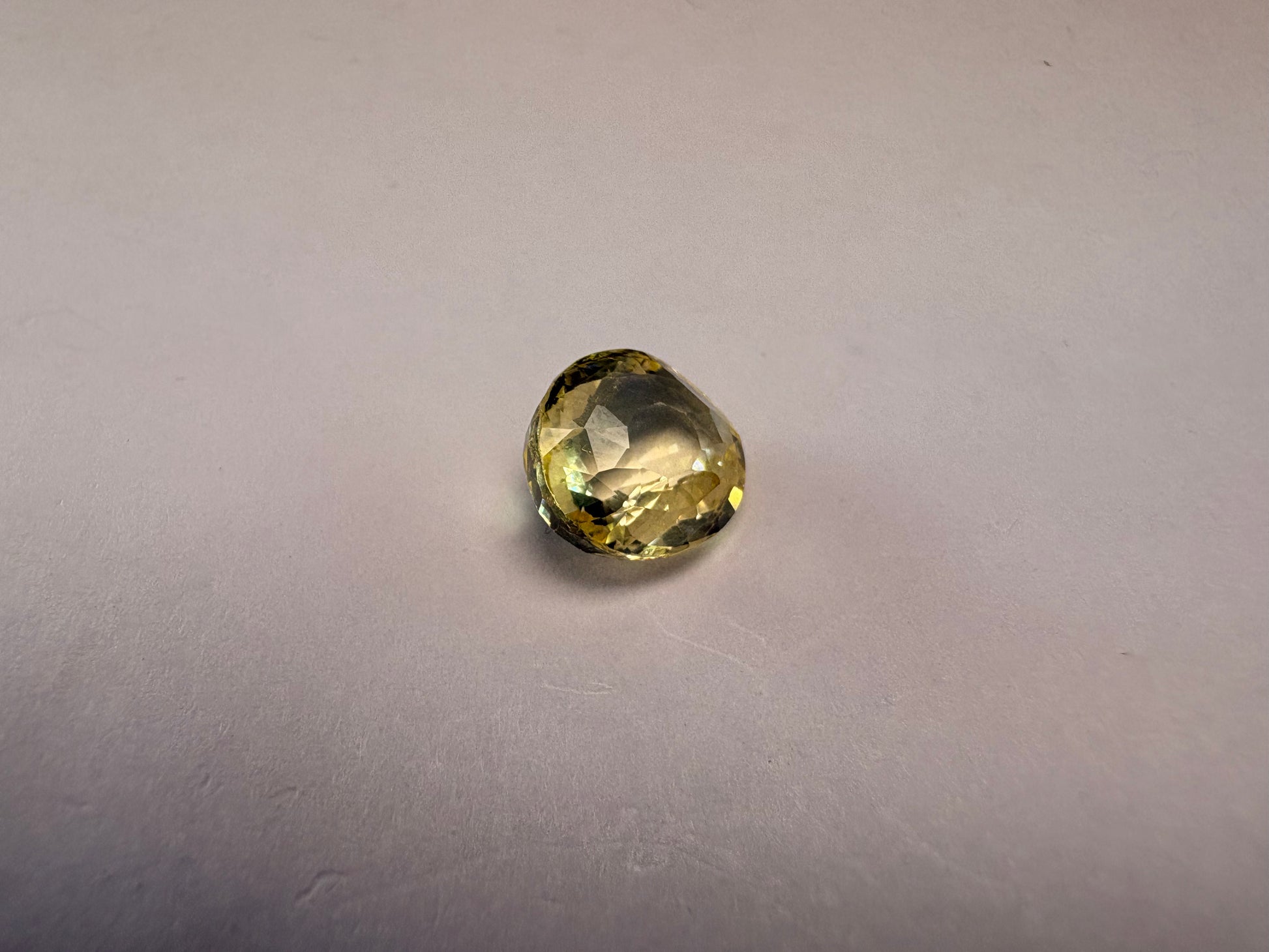Yellow Sapphire 5.13 carat YSR-268 close view