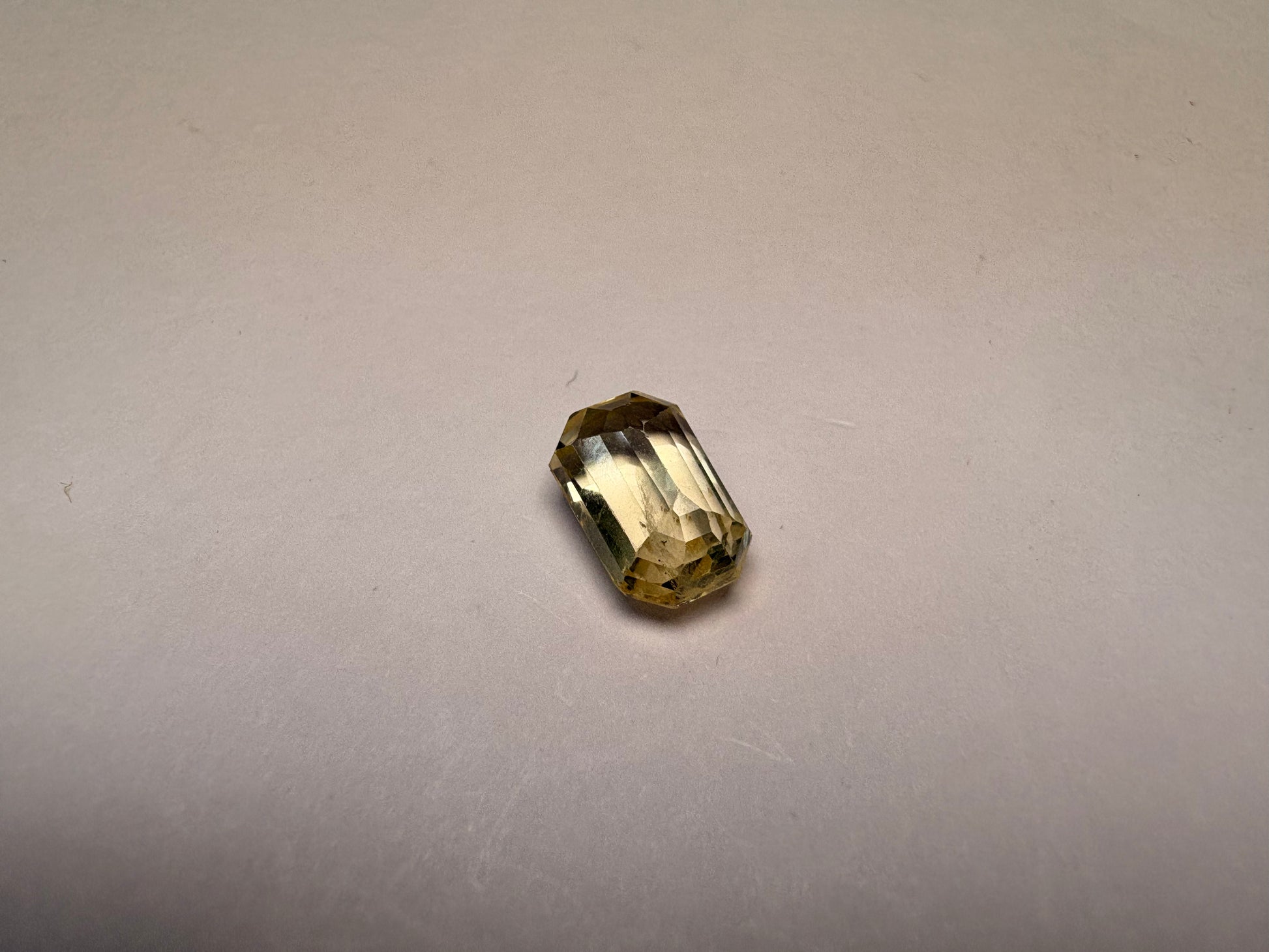 Yellow Sapphire 4.19 carat YSR-280 angled view