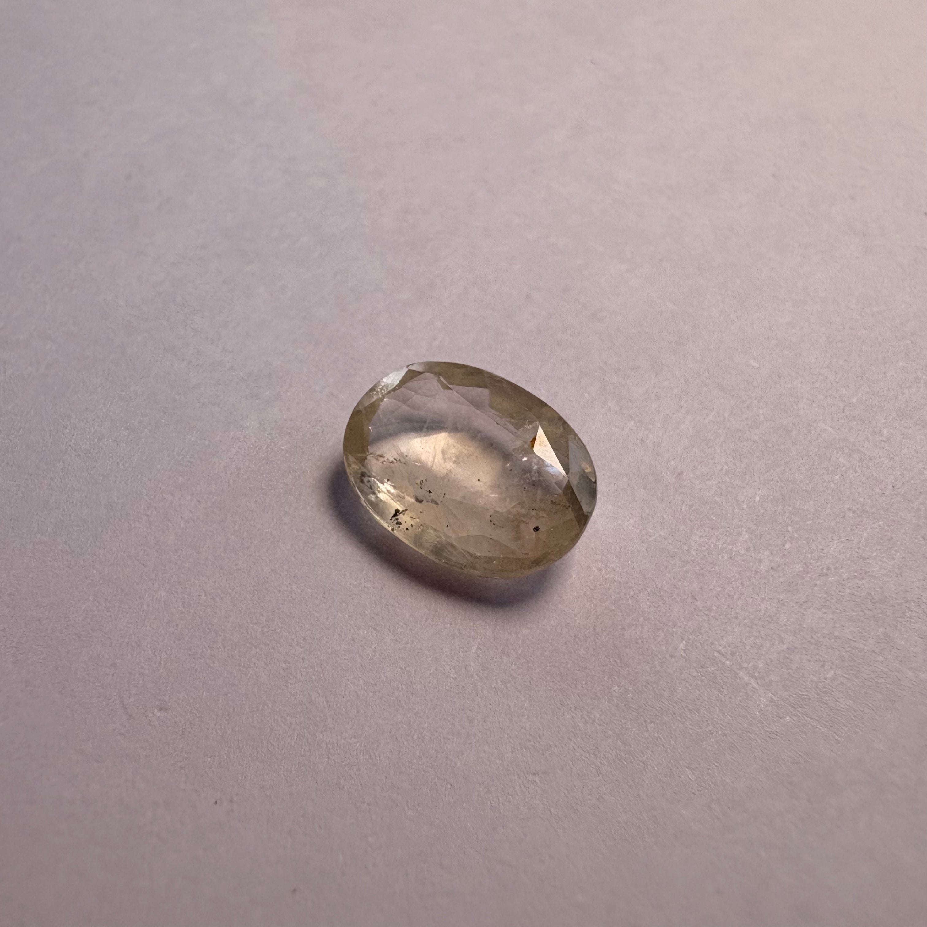 Yellow Sapphire 5.33 carat YSR-292 face-up view