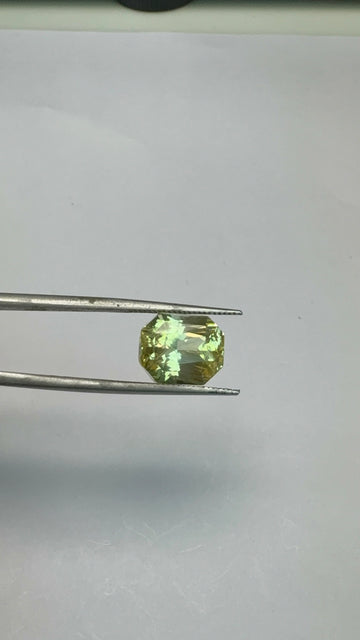 Yellow Sapphire 7.50 carat YSR-47 front view