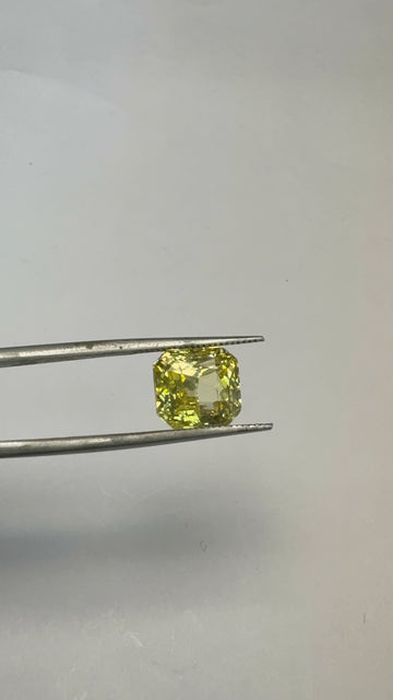 Yellow Sapphire 5.64 carat YSR-48 front view
