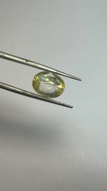 Yellow Sapphire 5.58 carat YSR-50 front view