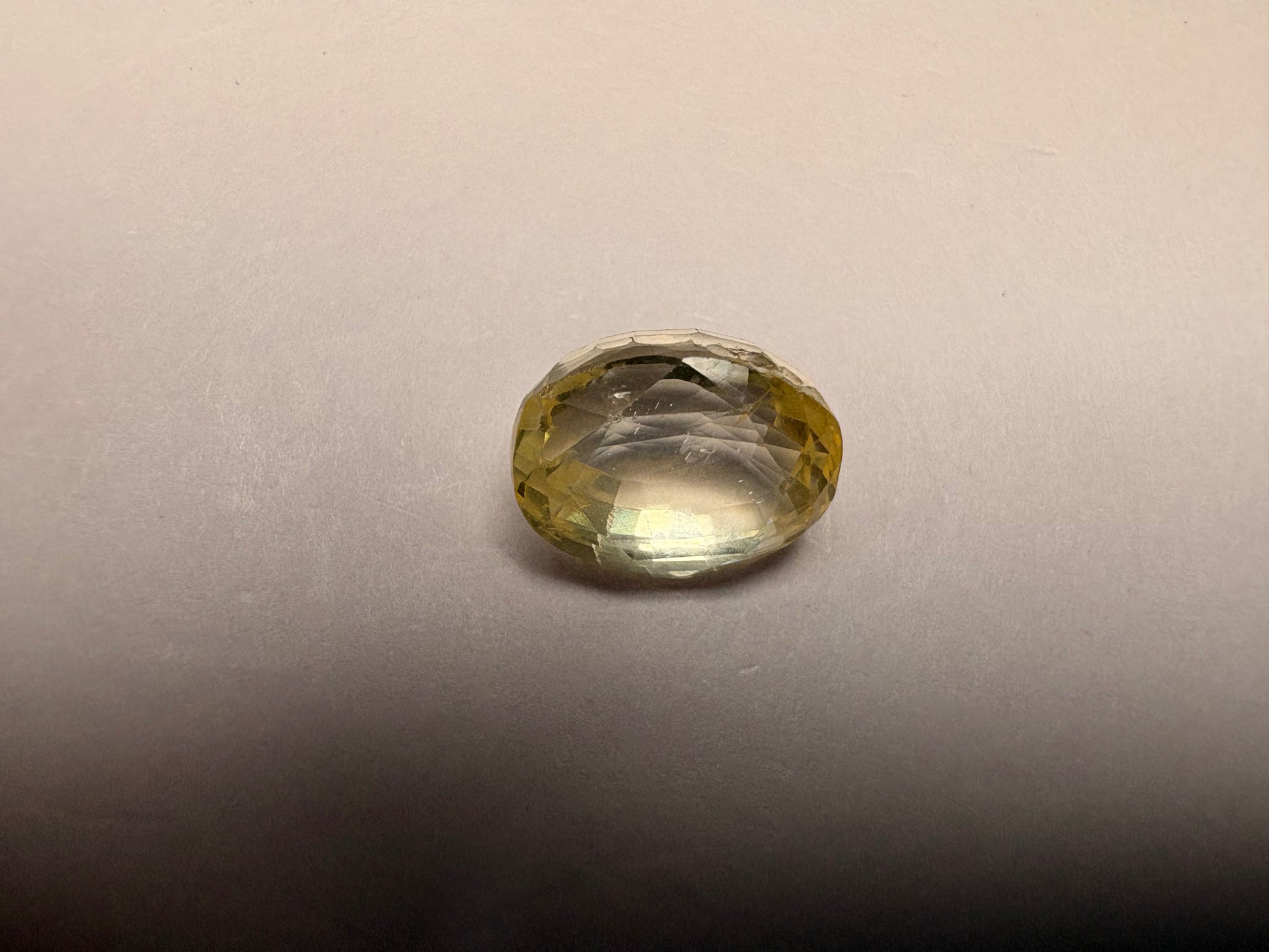 Yellow Sapphire 5.58 carat YSR-50 reverse view