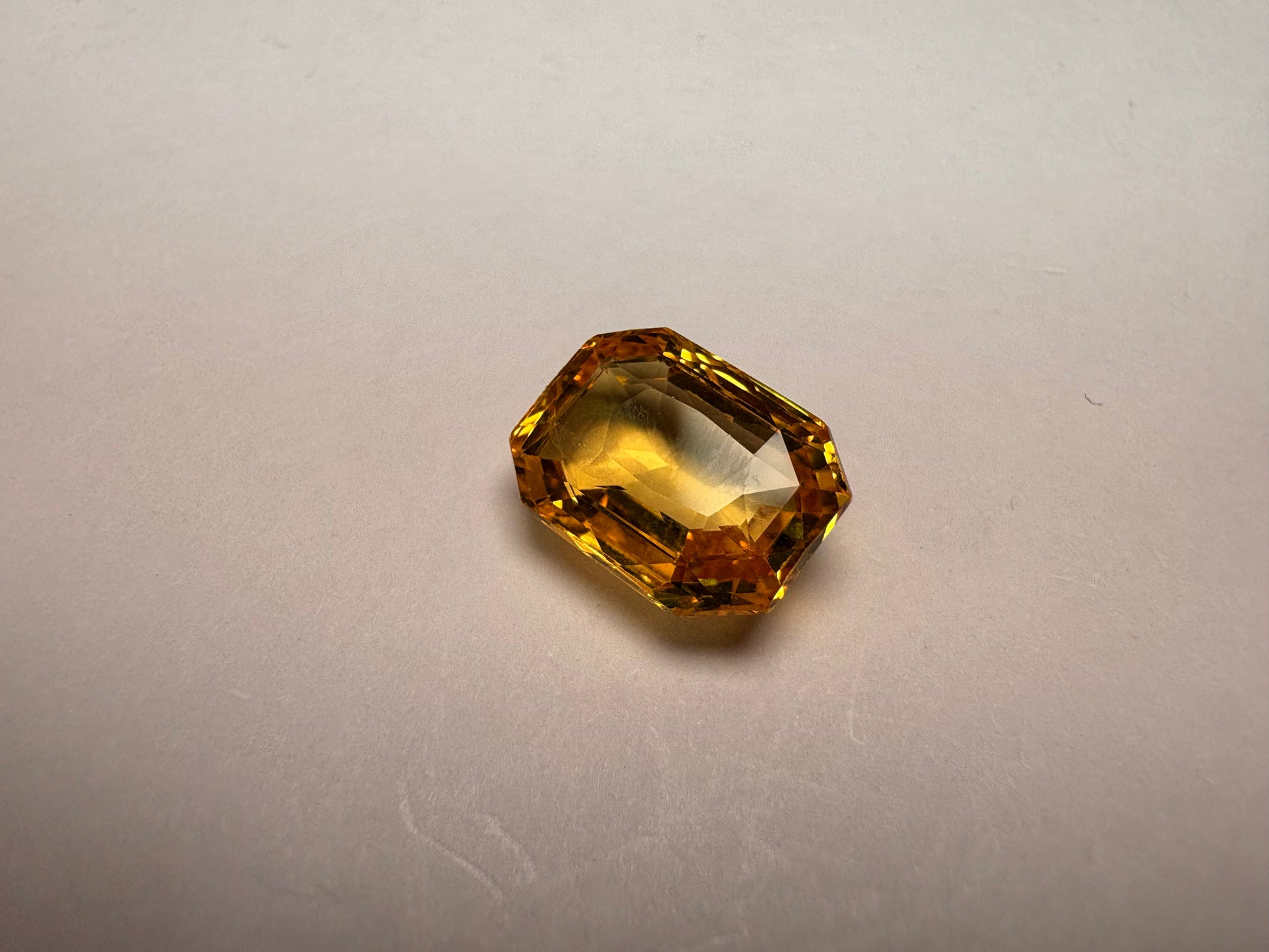 Yellow Sapphire 7.58 carat YSR-51 close view