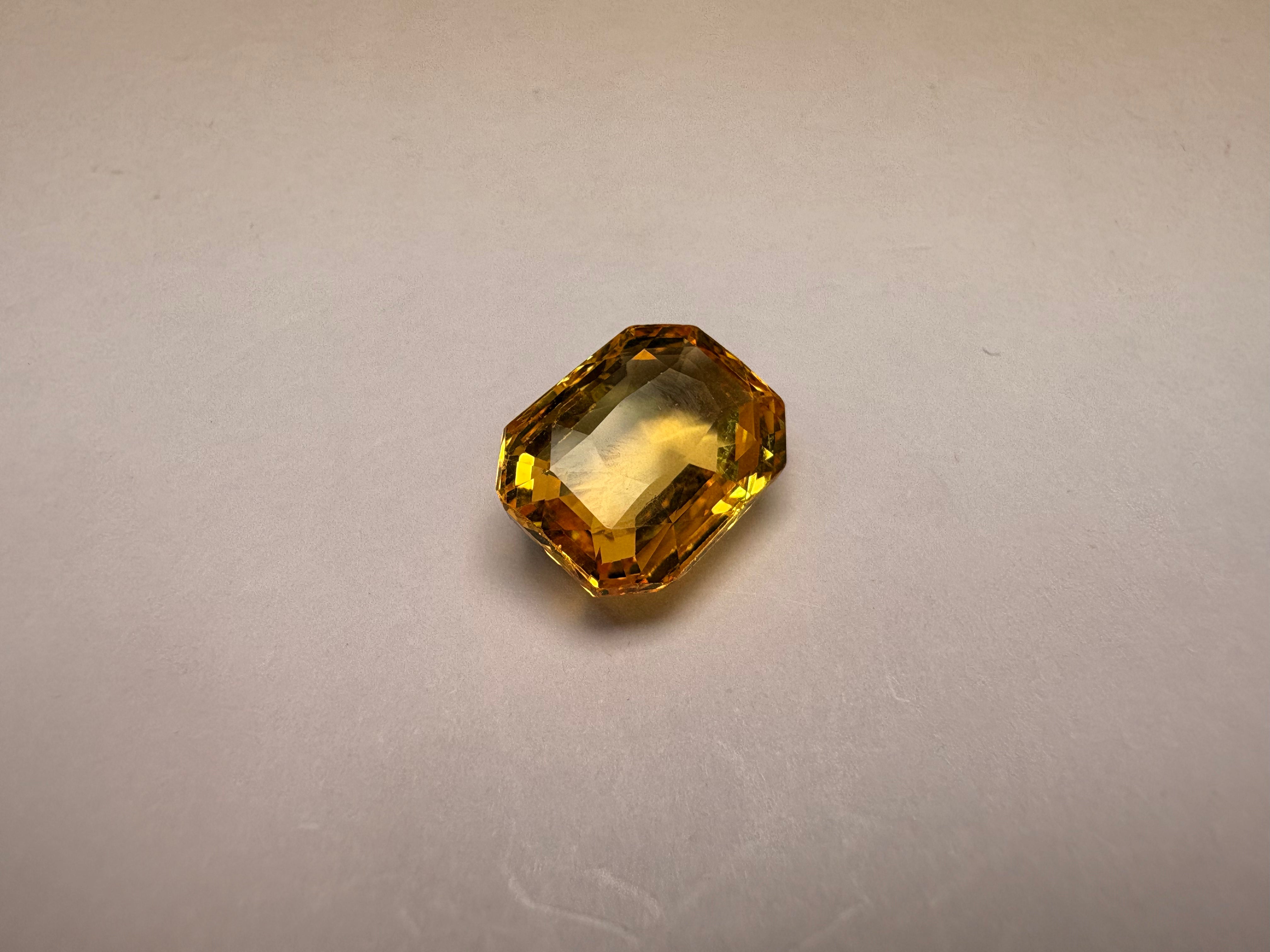 Yellow Sapphire 7.58 carat YSR-51 angled view
