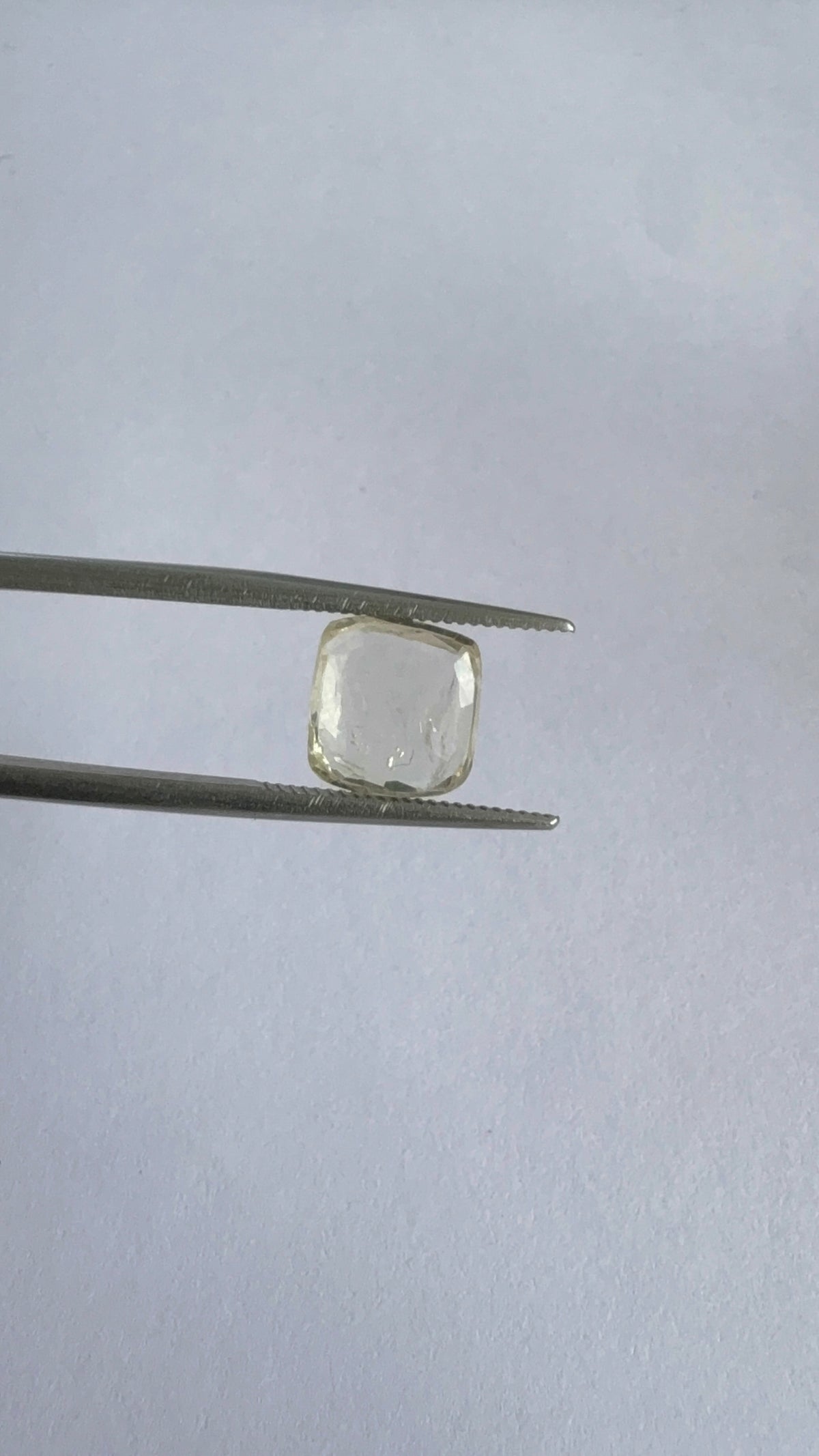 Yellow Sapphire 3.00 carat YSR-57 angled view